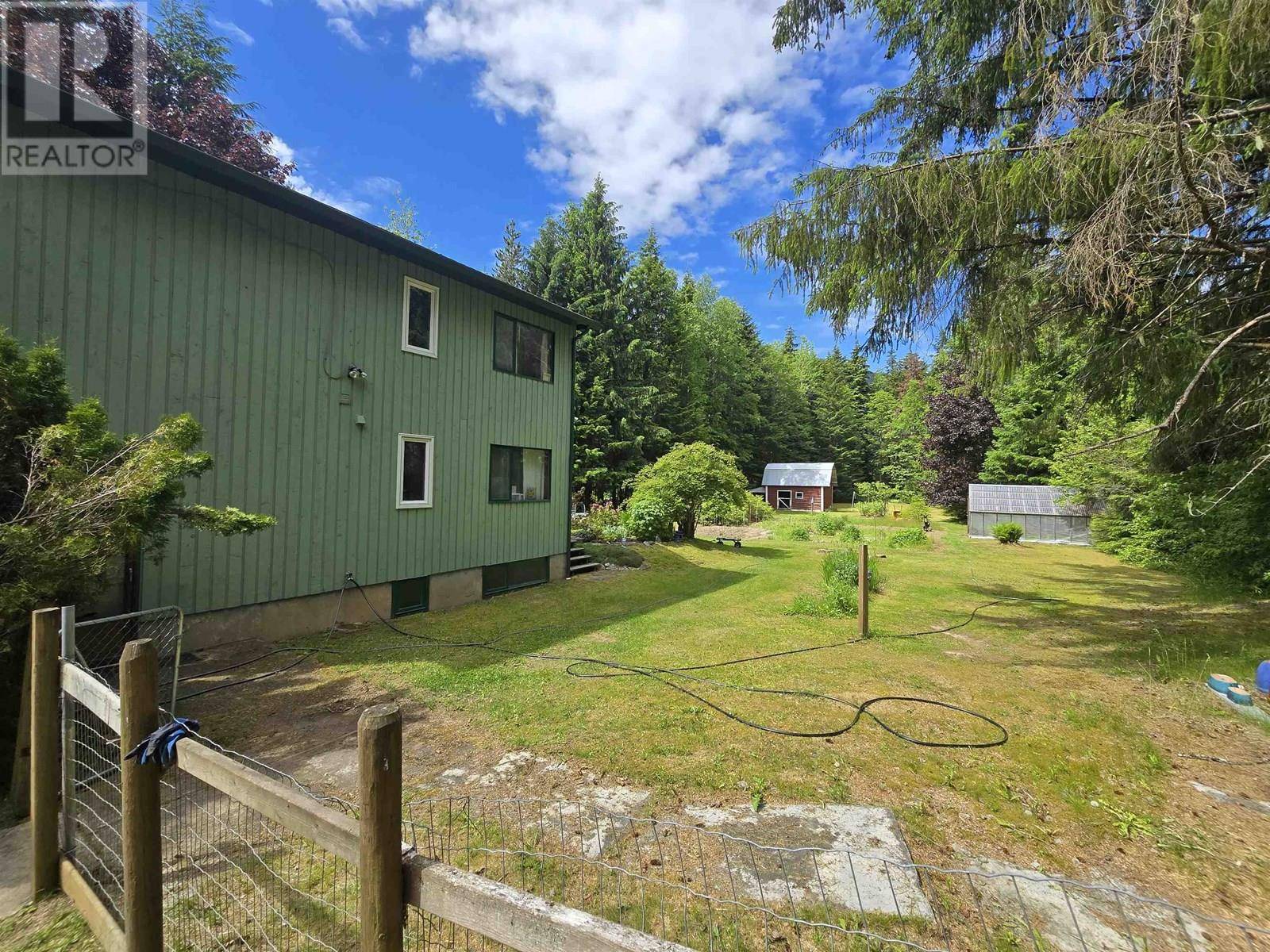 Terrace, BC V8G0A8,2178 GRANDVIEW DRIVE