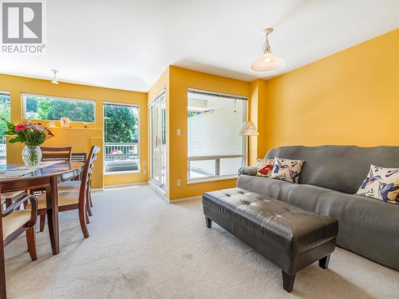 Burnaby, BC V3N5B5,8701 16TH AVE #94