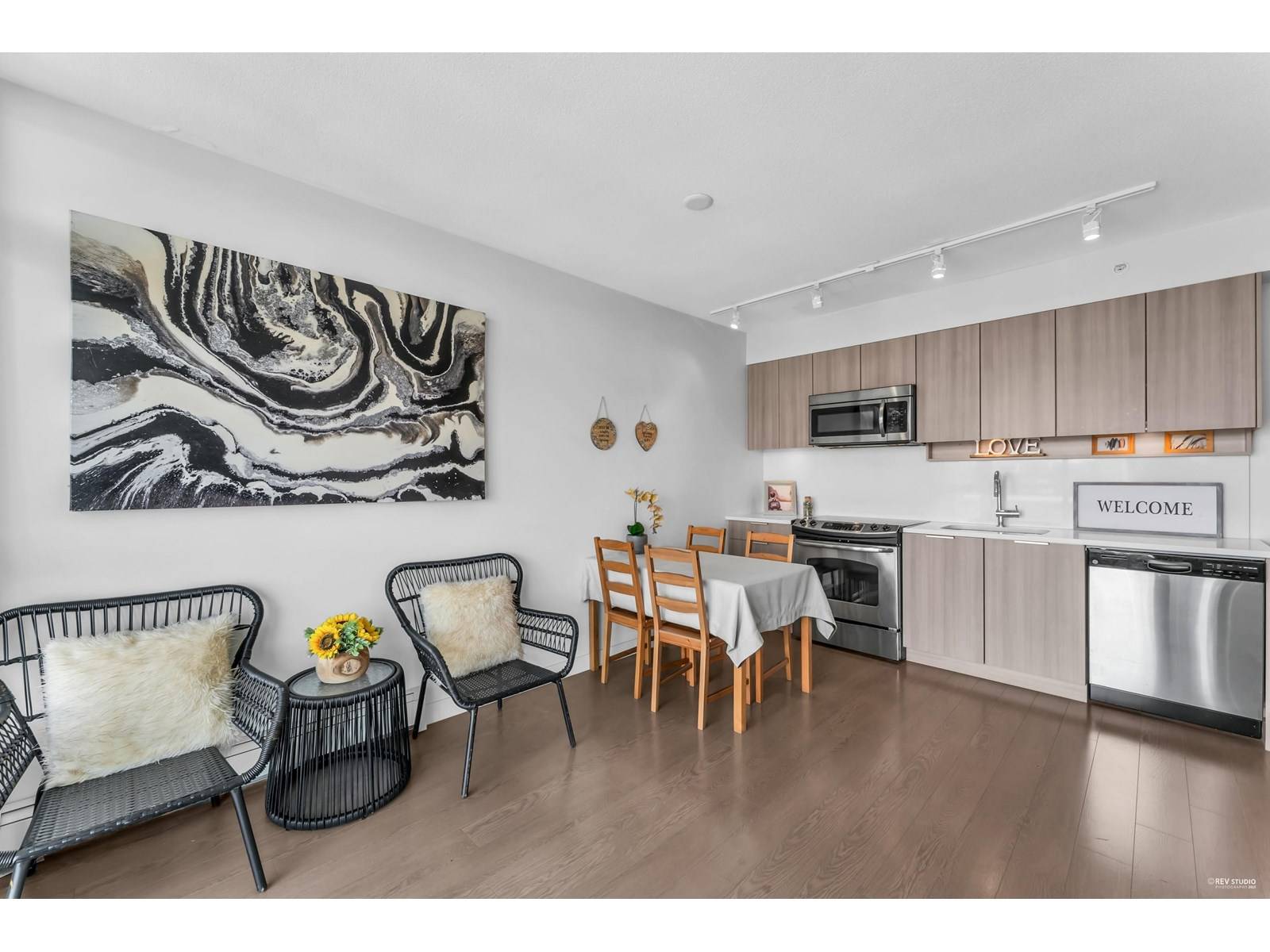 Surrey, BC V3T0M4,13308 CENTRAL #2602