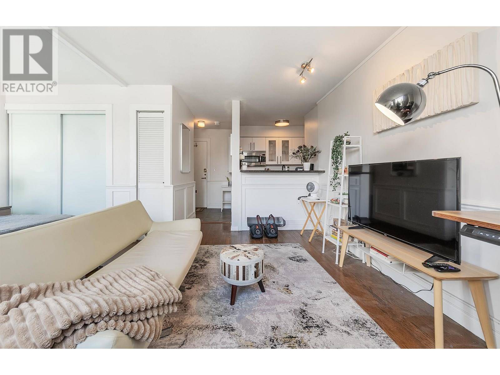 Vancouver, BC V6E1P5,1250 BURNABY ST #804