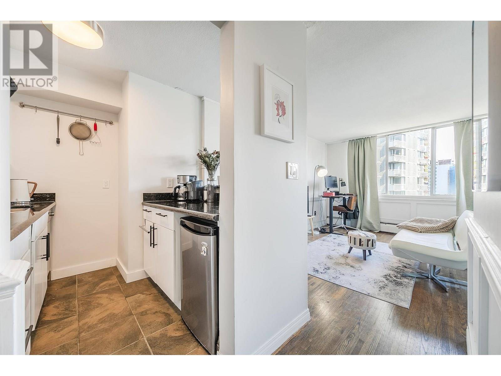 Vancouver, BC V6E1P5,1250 BURNABY ST #804