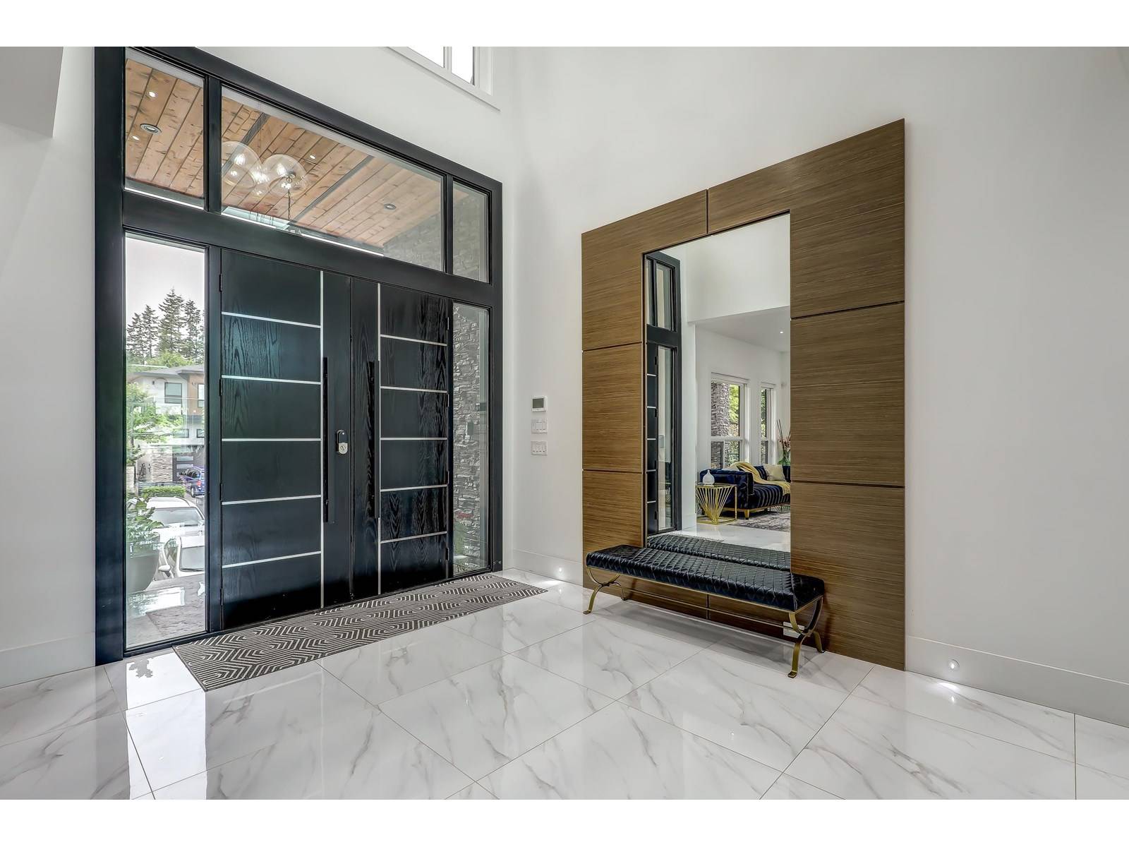 Surrey, BC V3W6A9,7822 SUNCREST DRIVE