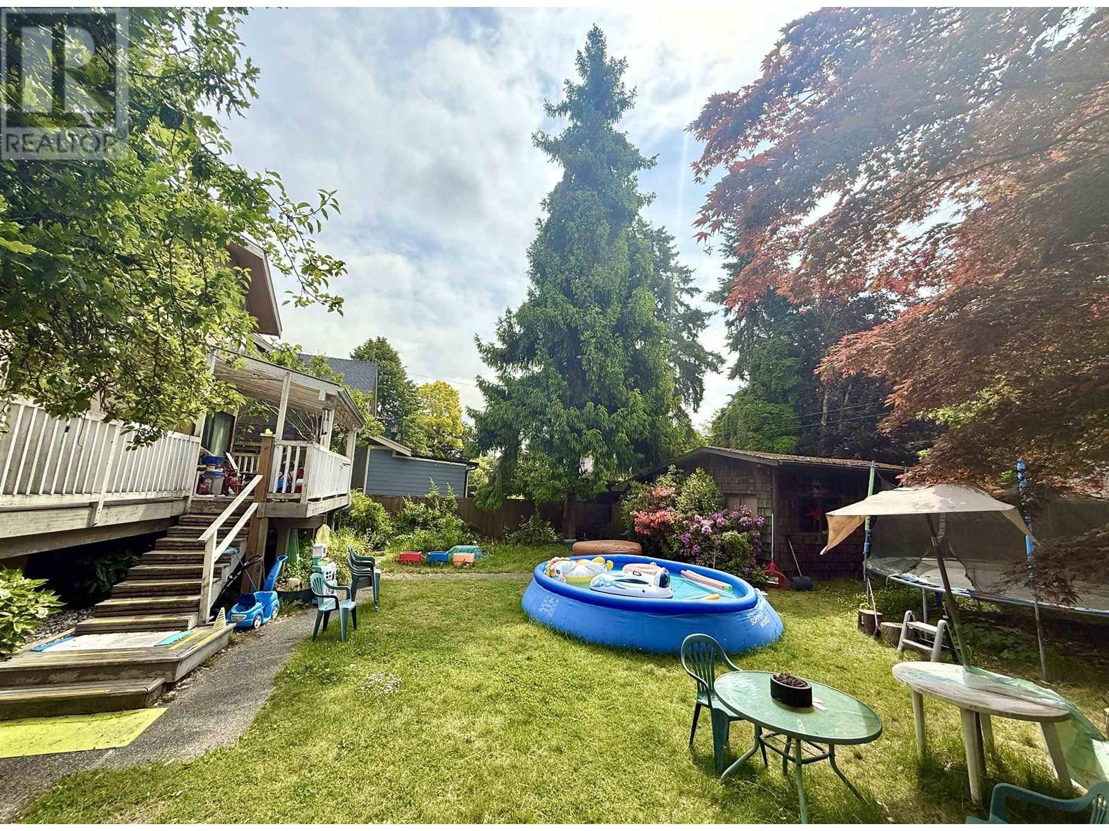 Vancouver, BC V6N2P5,2638 W 36TH AVENUE