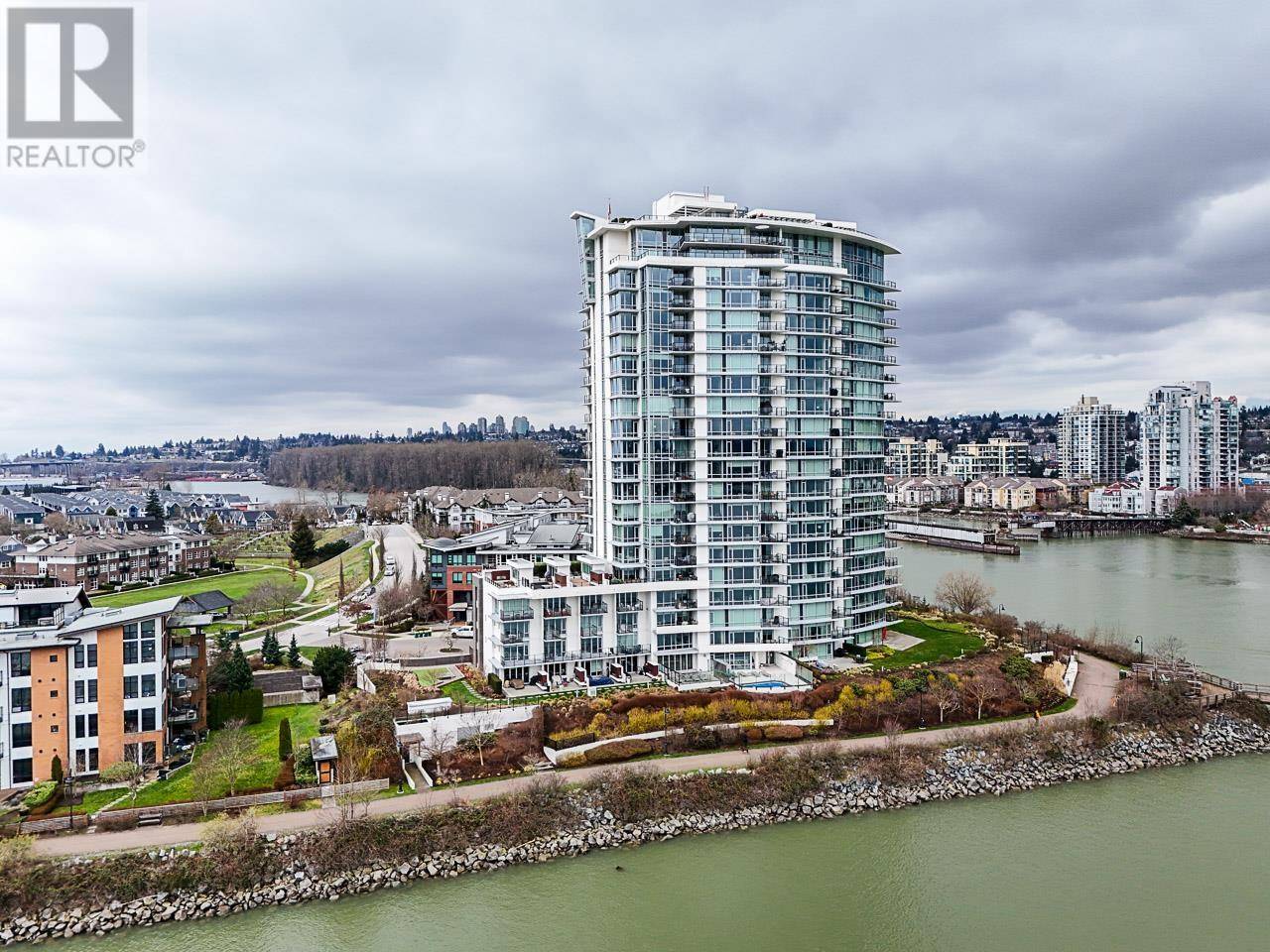New Westminster, BC V3M0J9,210 SALTER ST #TH511