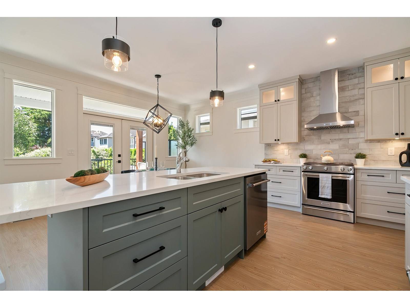 Chilliwack, BC V2R1H3,45460 WELLS ROAD|Sardis West Vedder