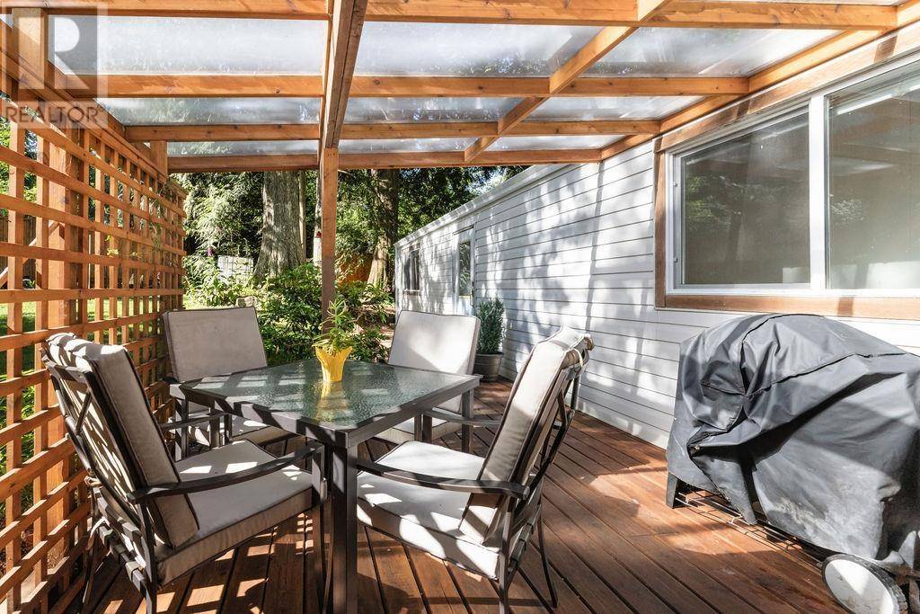 Gibsons, BC V0N1V1,1416 NORTH RD #13