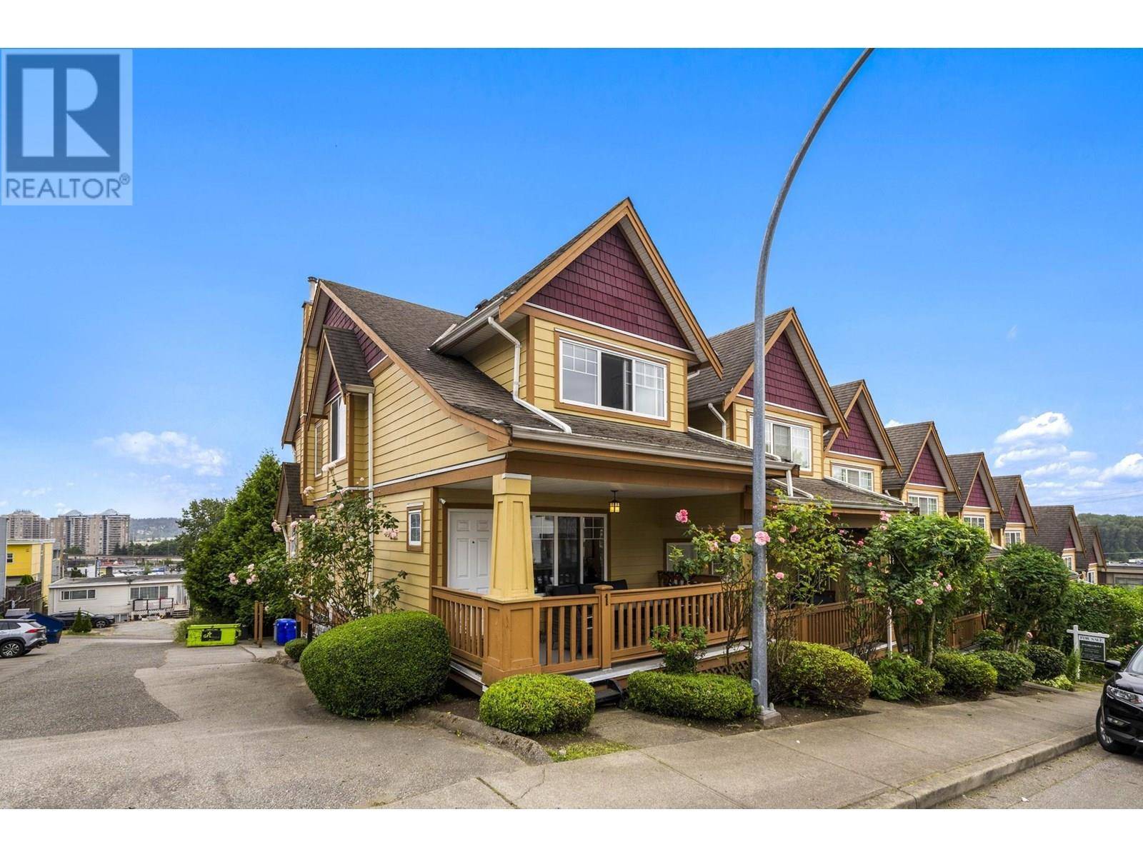 New Westminster, BC V3M1W6,1222 CAMERON ST #1