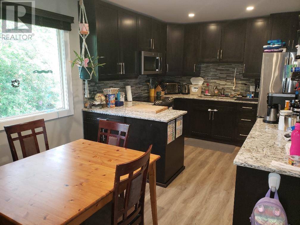 Terrace, BC V8G2H8,4626 MUNTHE AVENUE