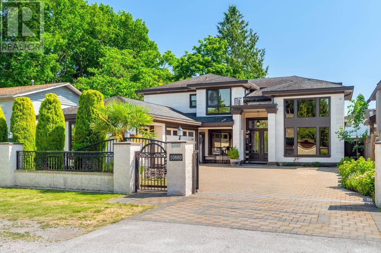 Richmond, BC V7A3M5,10880 MADDOCKS ROAD