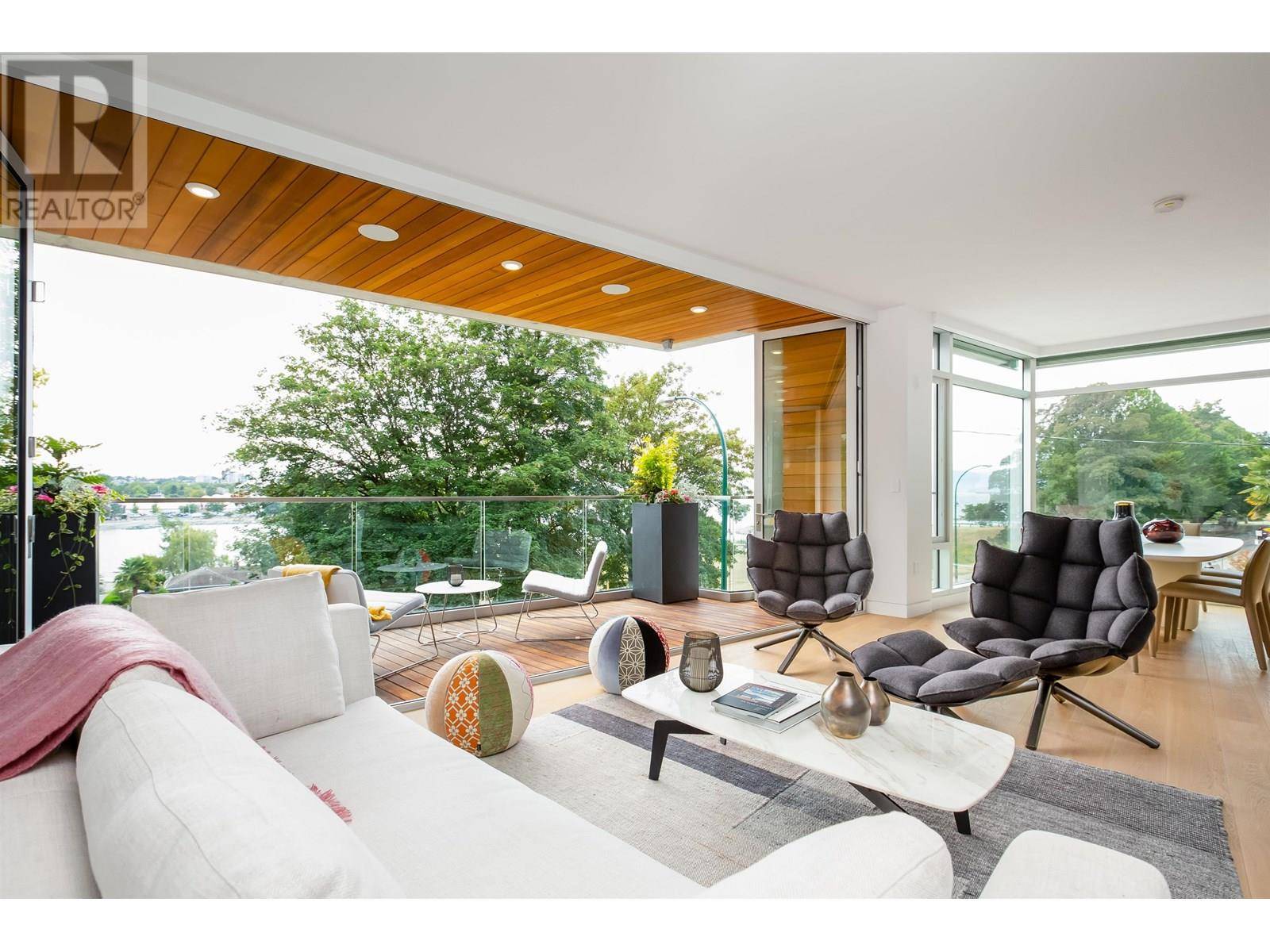 Vancouver, BC V6E2A7,1460 BUTE ST #201