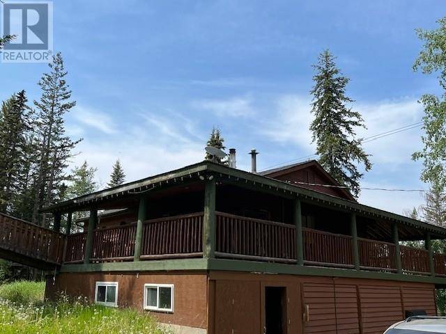 Lone Butte, BC V0K1X3,6108 LONE BUTTE HORSE LAKE ROAD