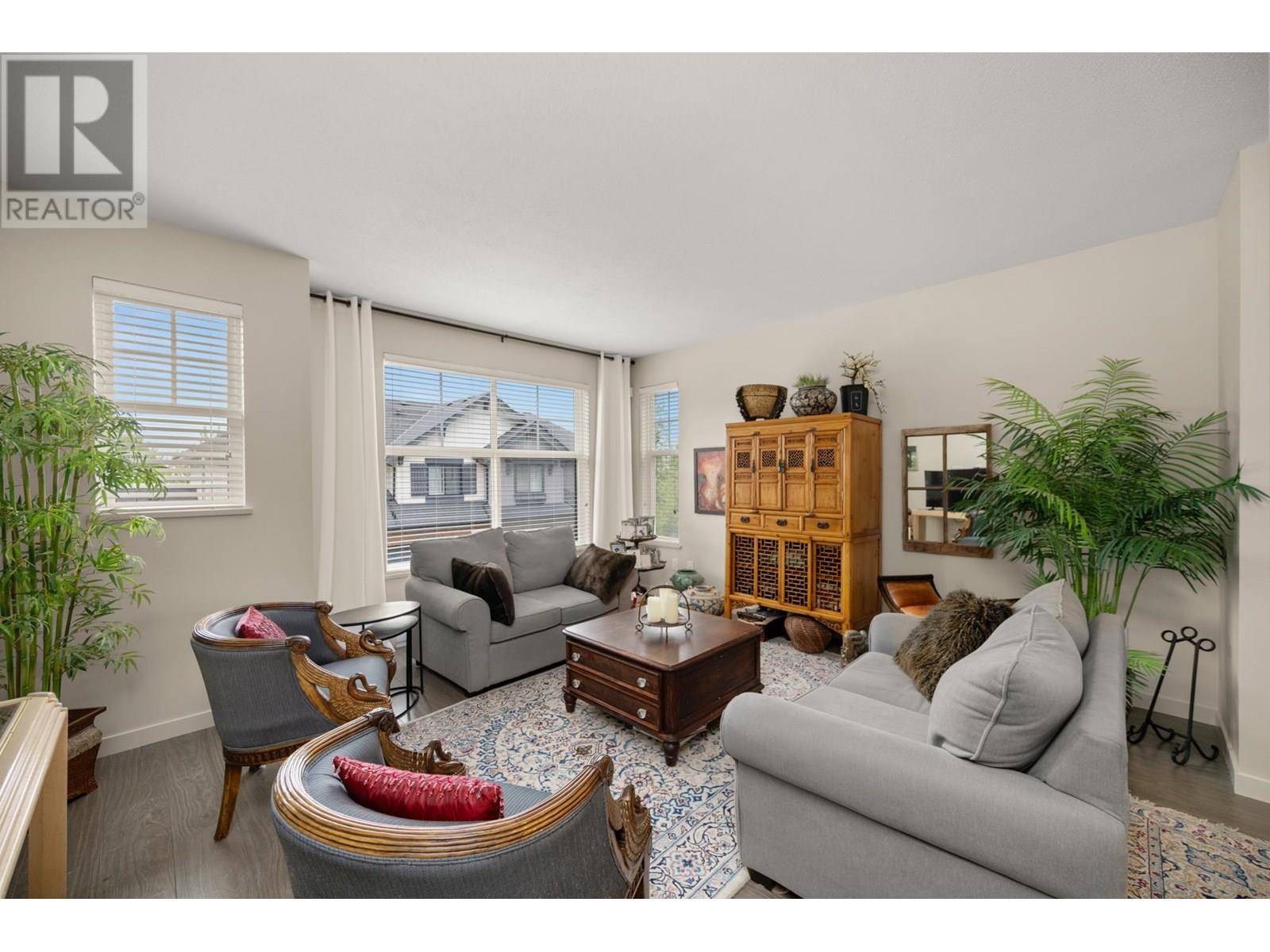 Coquitlam, BC V3E0M2,3461 PRINCETON AVE #18