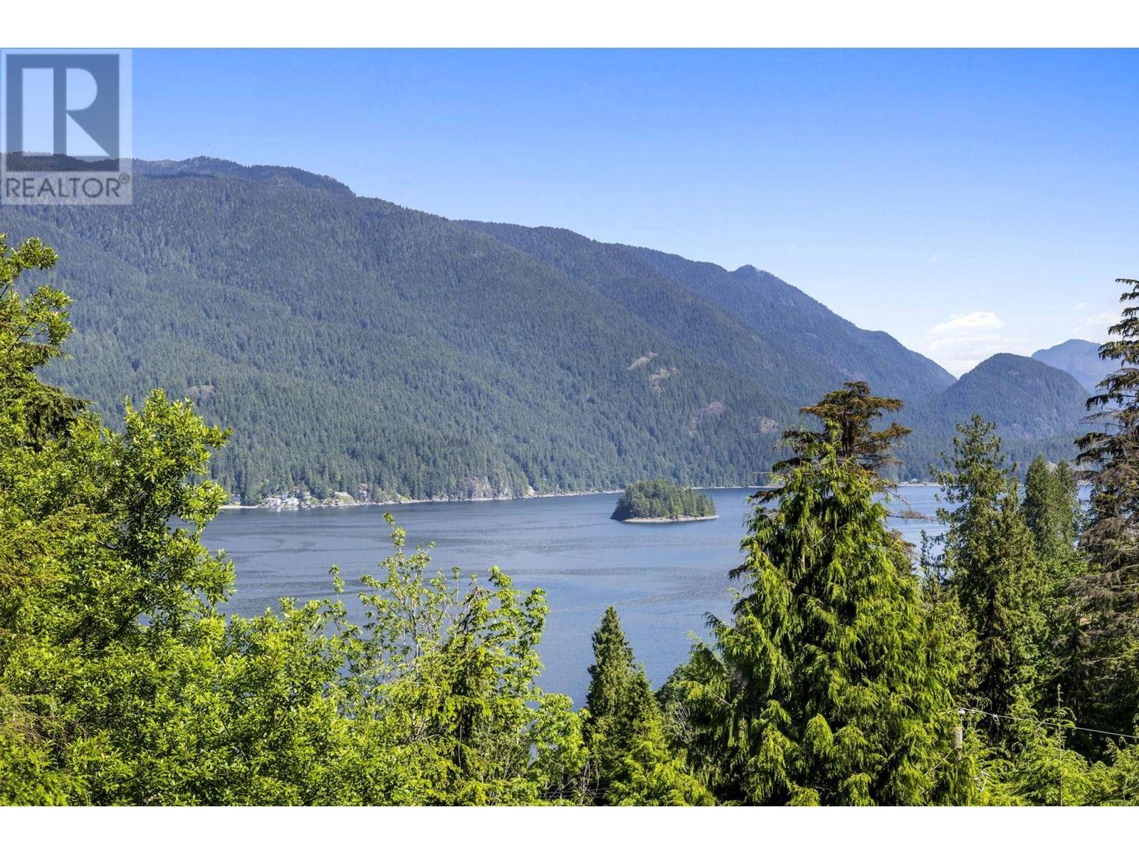 Belcarra, BC V3H4R3,3456 MAIN AVENUE