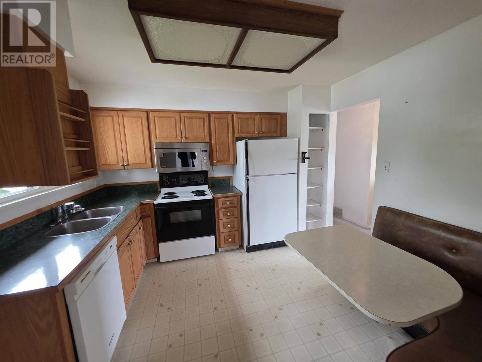 Port Coquitlam, BC V3C3H6,3141 JERVIS STREET
