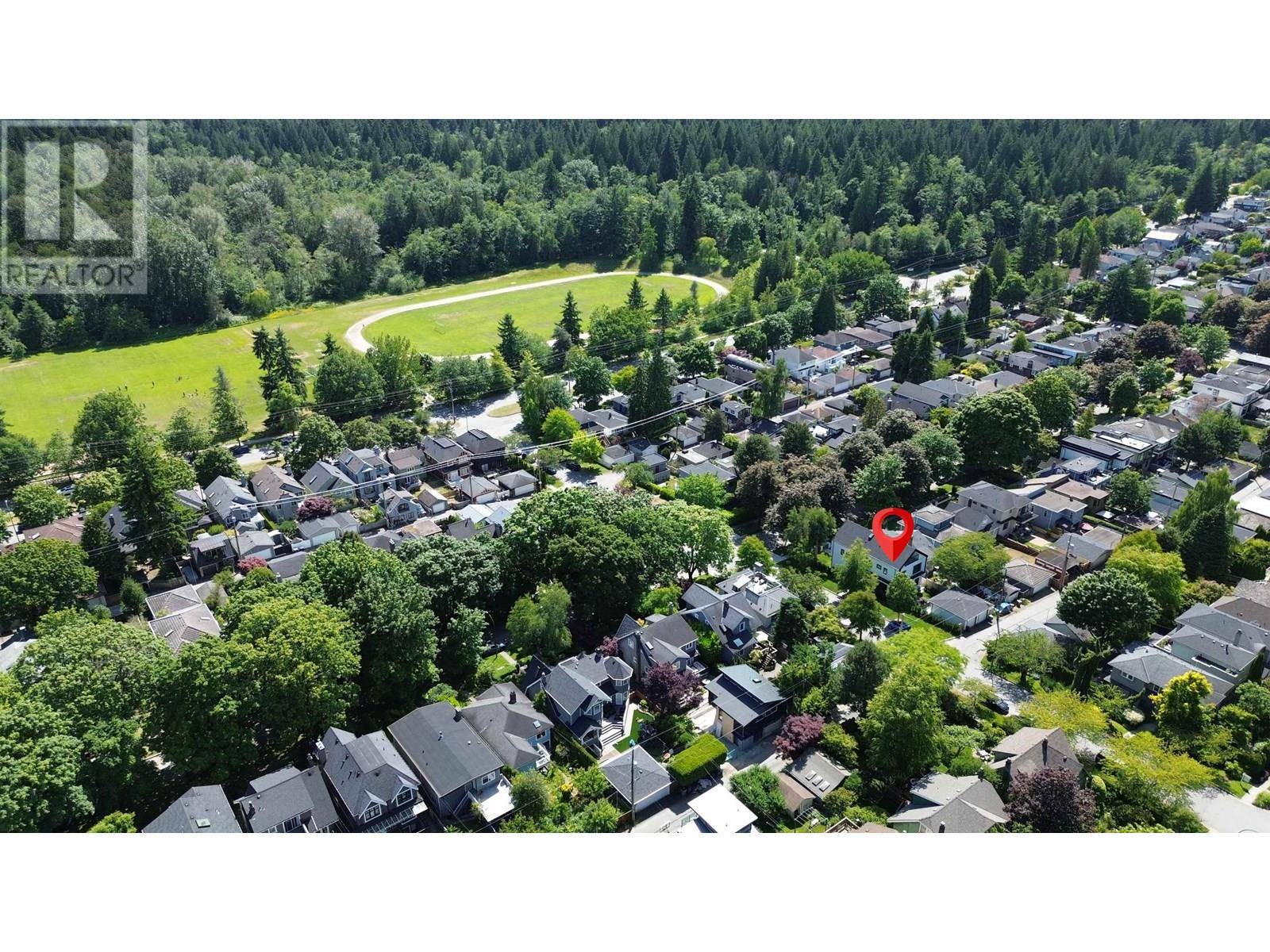Vancouver, BC V6R3X8,3075 COURTENAY STREET