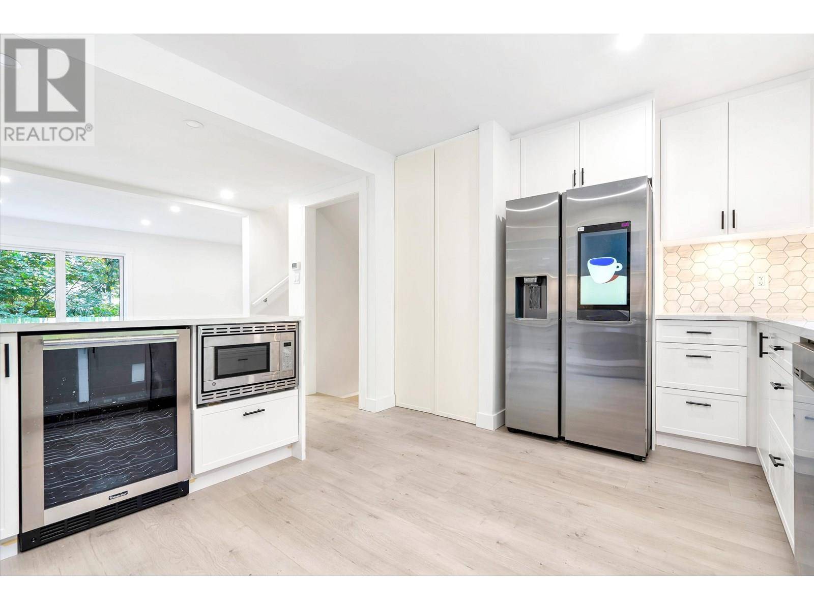 Port Moody, BC V3H1N6,1126 CHATEAU PLACE