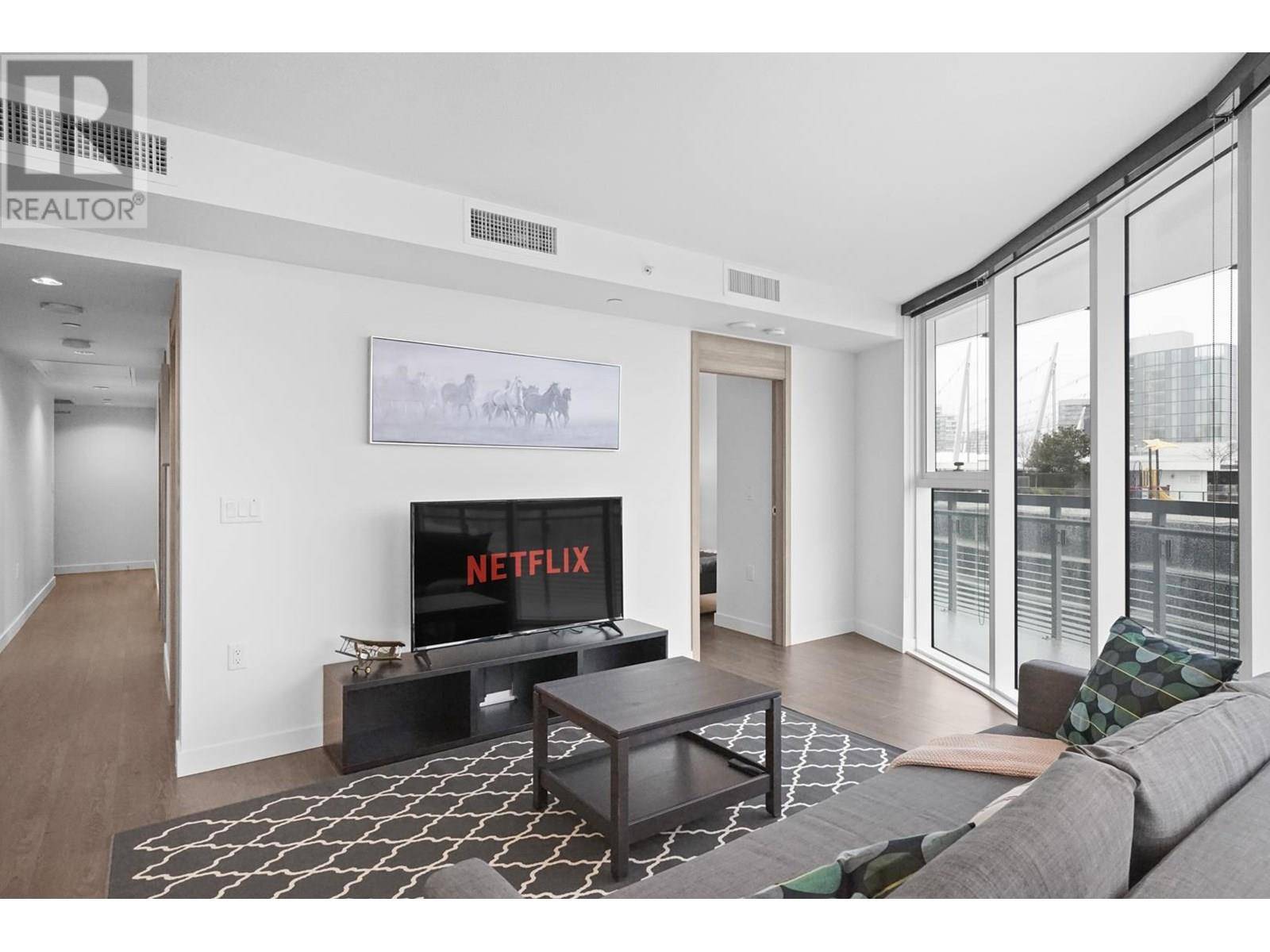 Vancouver, BC V6Z0E8,87 NELSON ST #1884