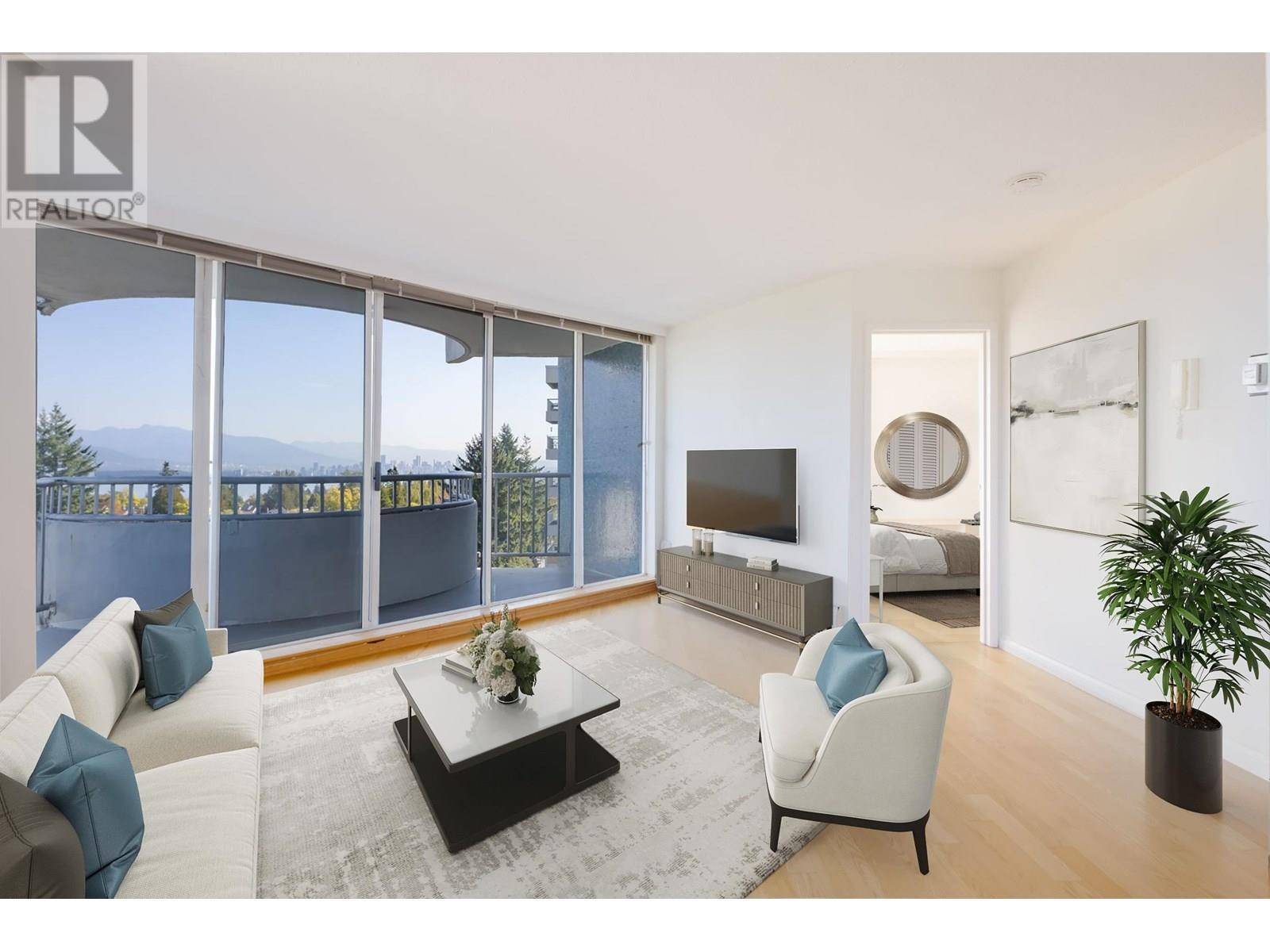 Vancouver, BC V6R2J3,4691 West 10TH AVE #901