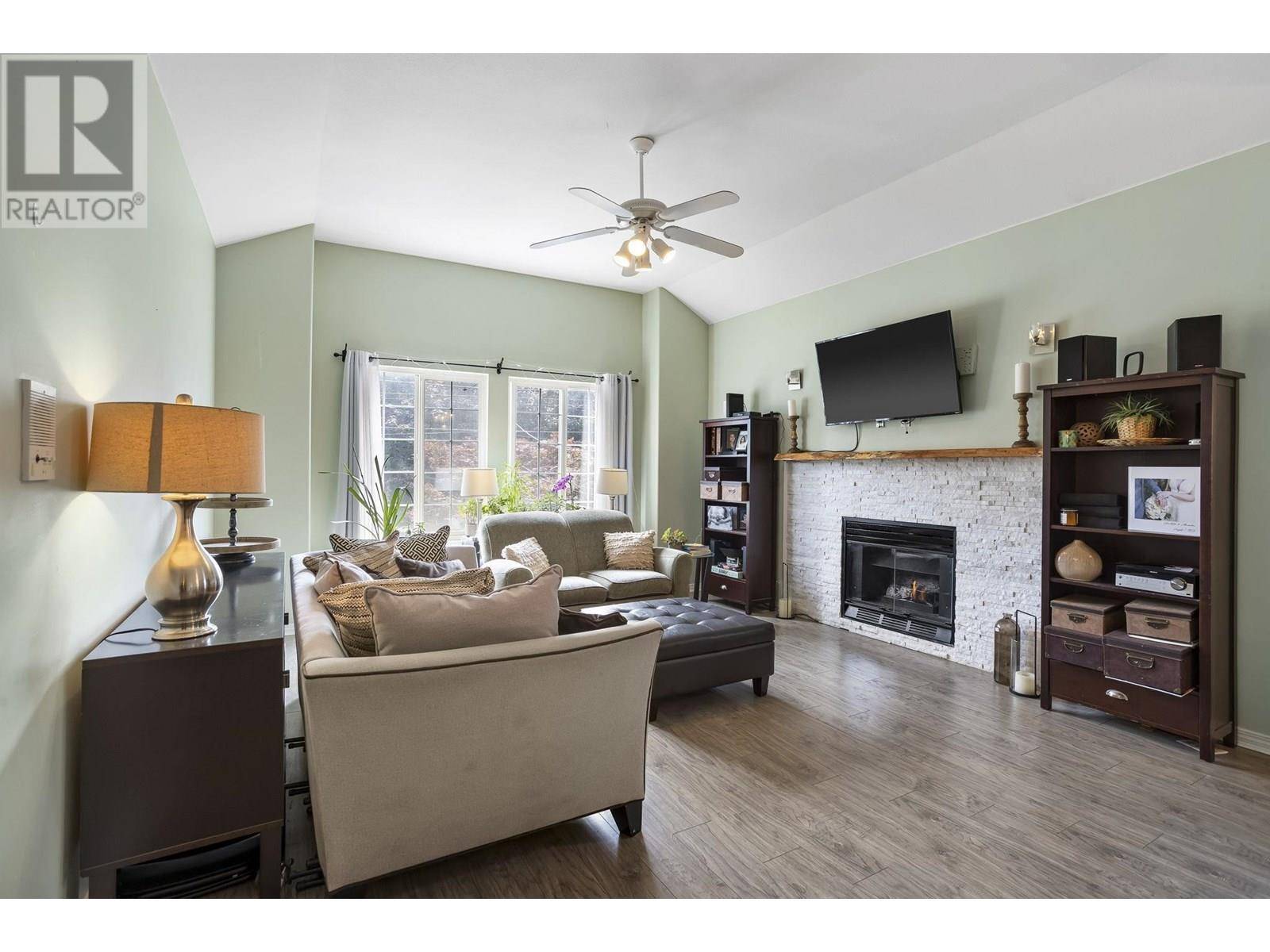 Port Coquitlam, BC V3C2J7,2543 DAVIES AVENUE