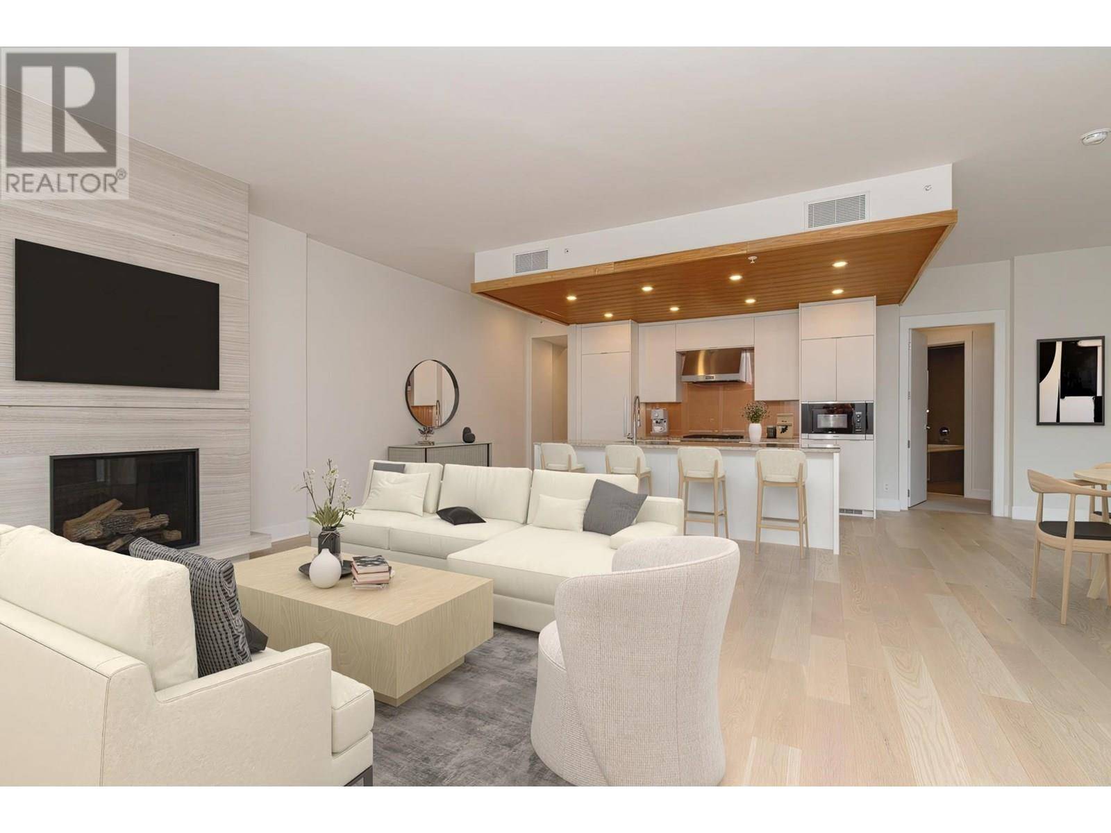 West Vancouver, BC V7W2B2,6687 NELSON AVE #401