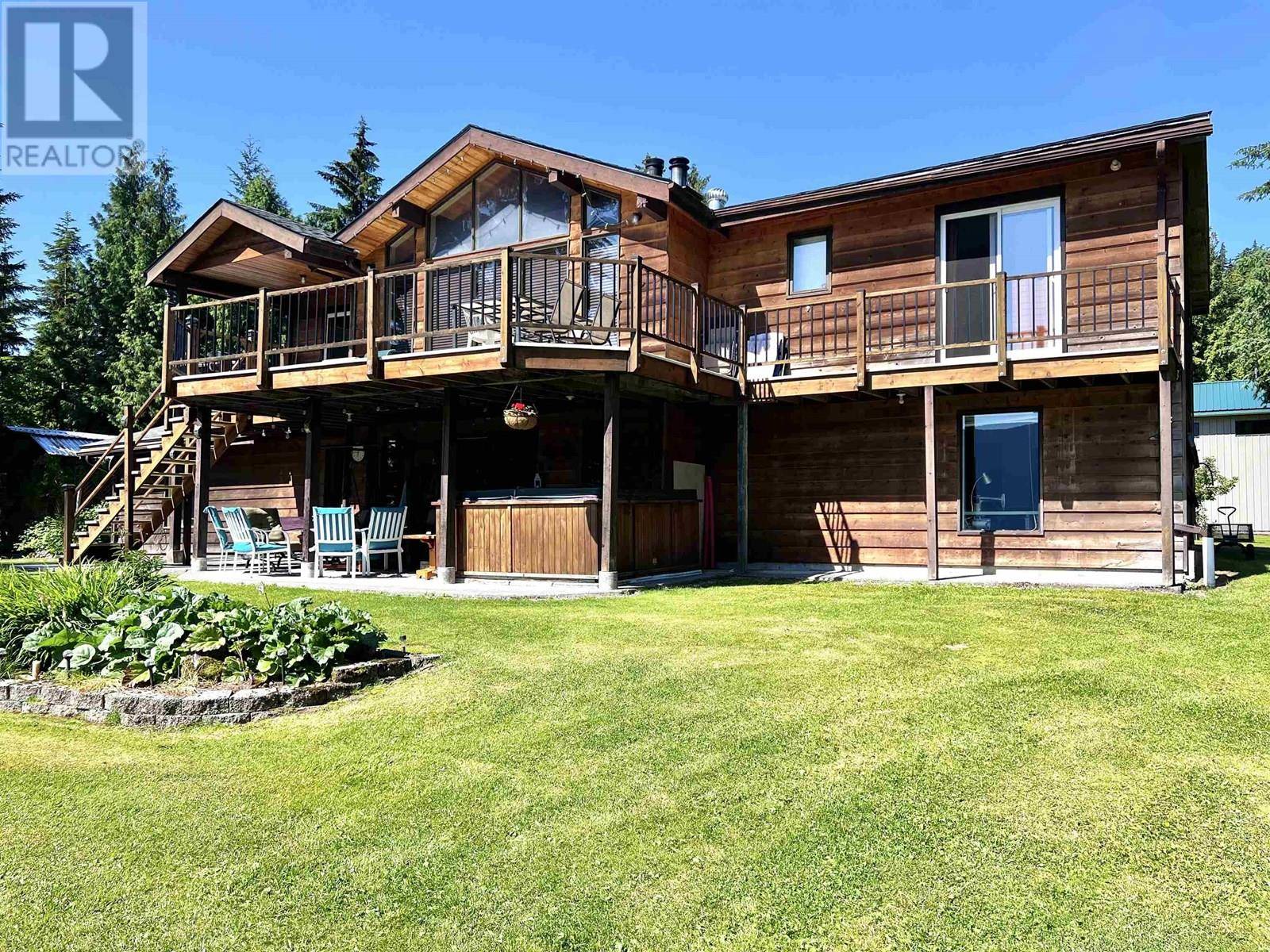 Terrace, BC V8G4R1,1810 WESTSIDE ROAD