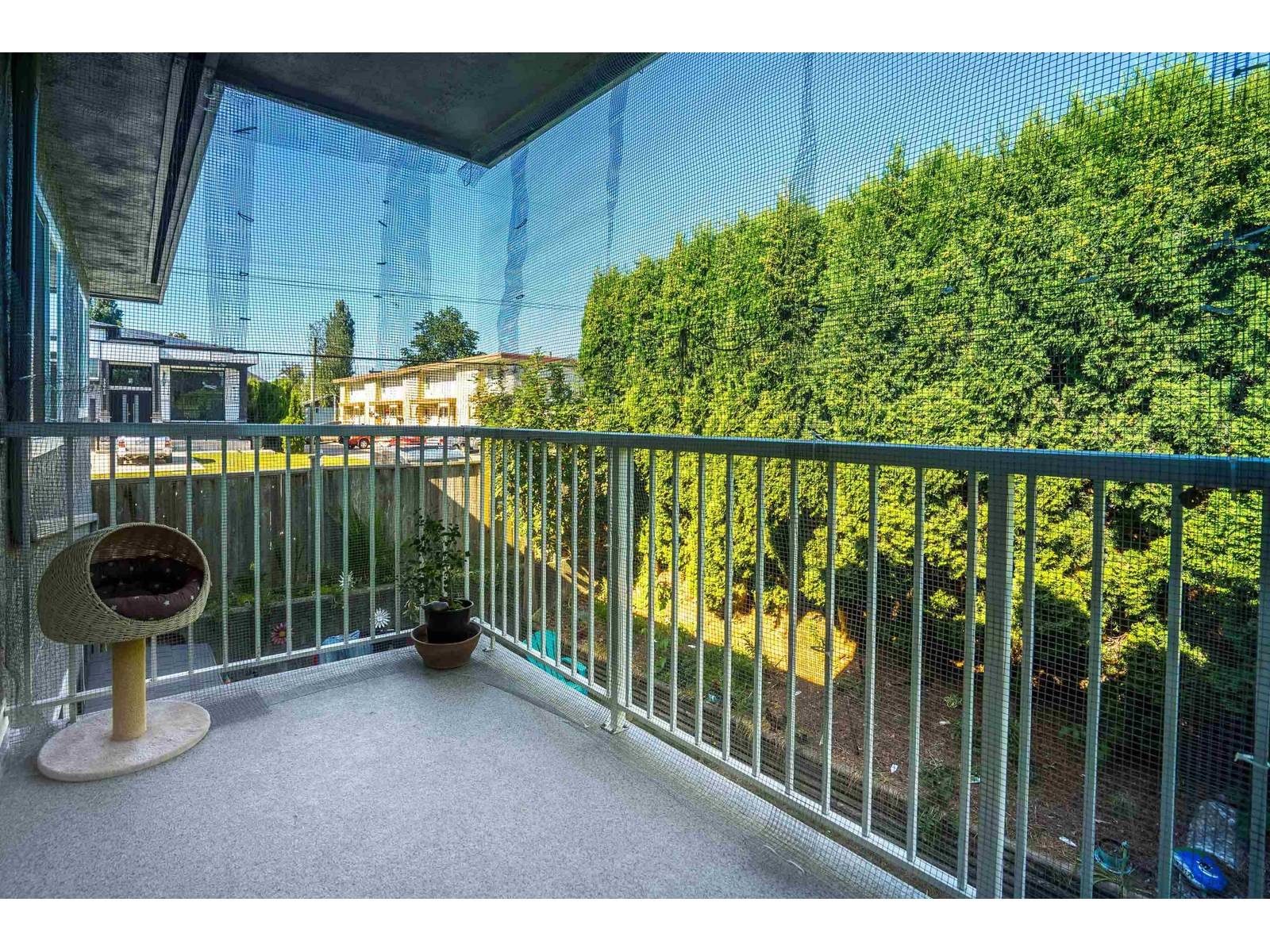 Abbotsford, BC V2S1R2,33900 MAYFAIR #1