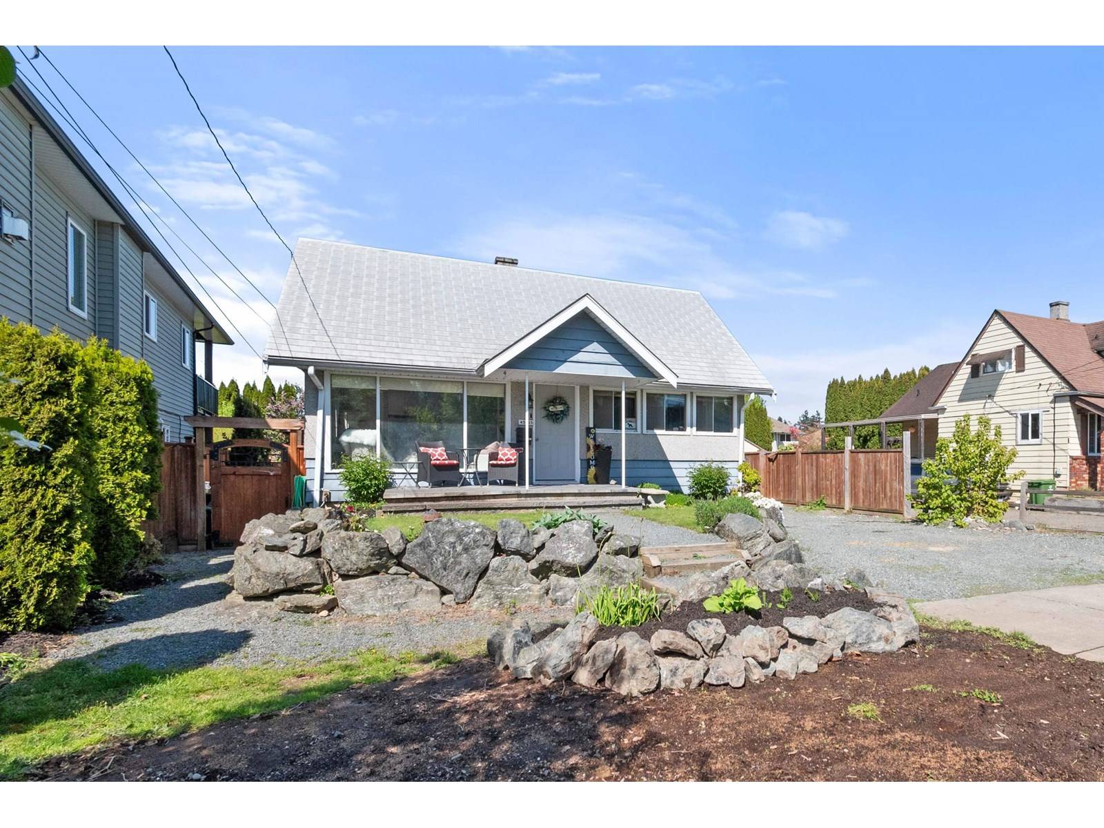 Chilliwack, BC V2P1G5,45325 CRESCENT DRIVE|Chilliwack Proper West