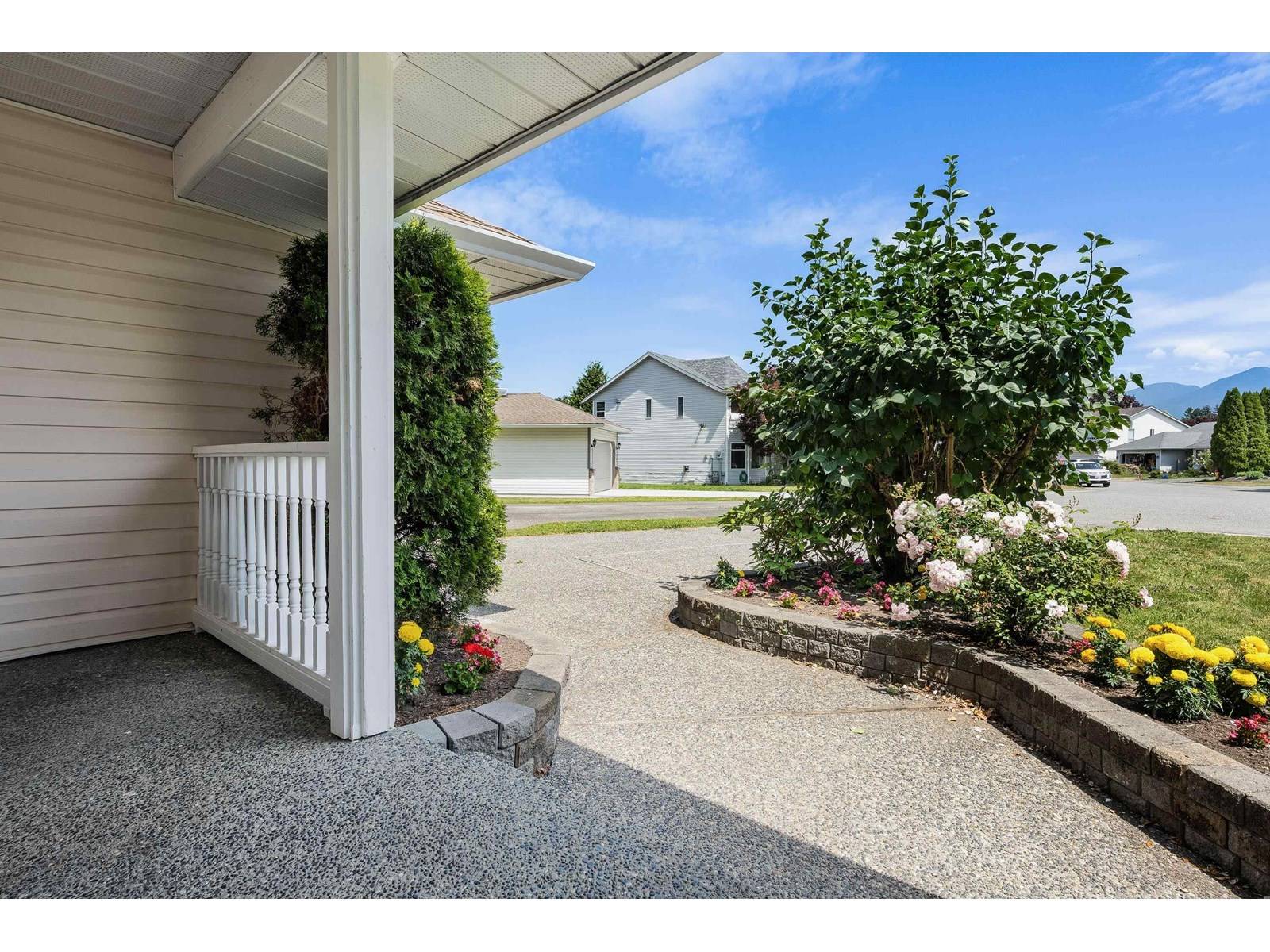 Chilliwack, BC V2R2Y2,5965 DEERFIELD CRESCENT|Sardis South