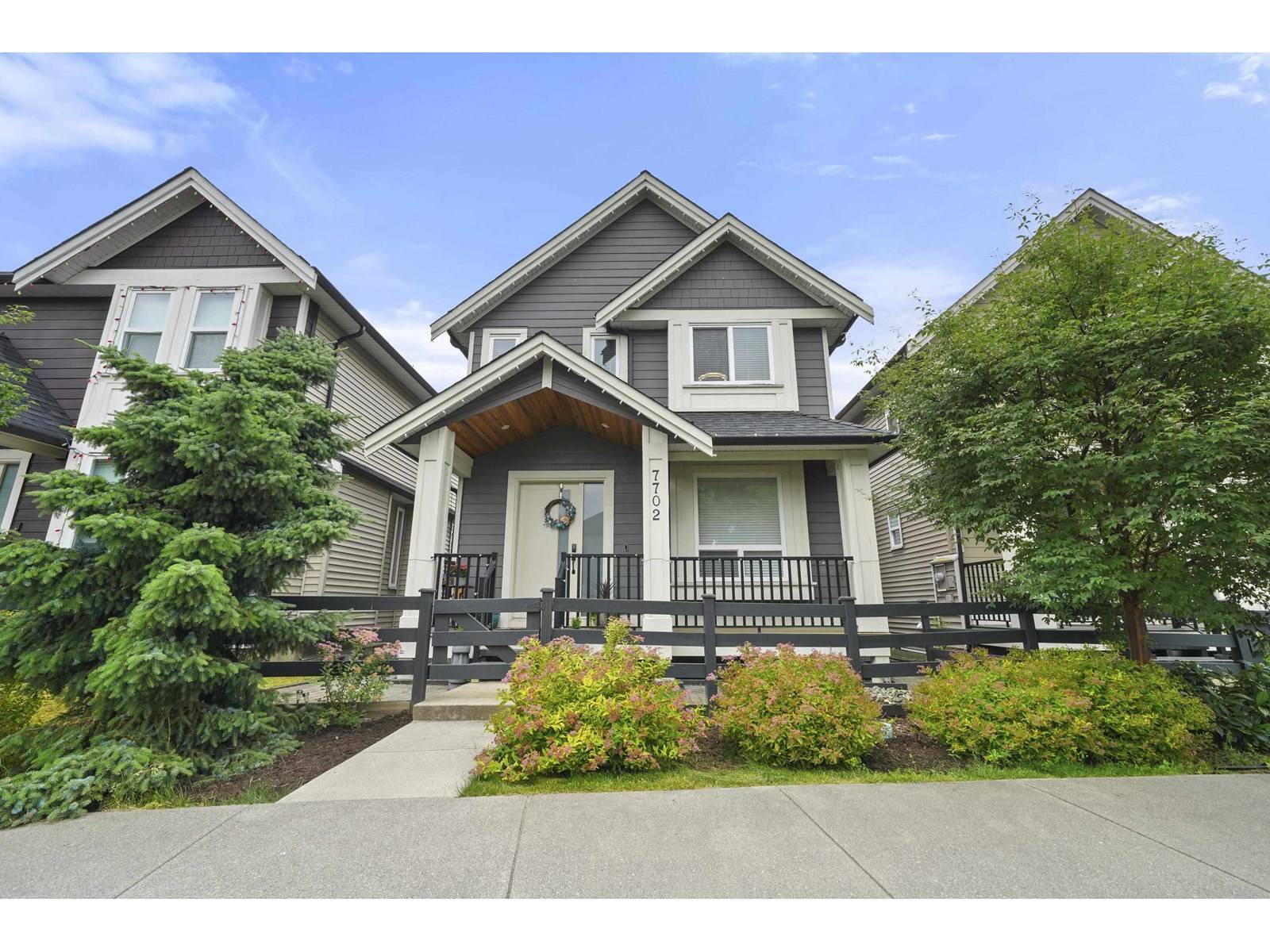 Langley, BC V2Y0W5,7702 211 STREET