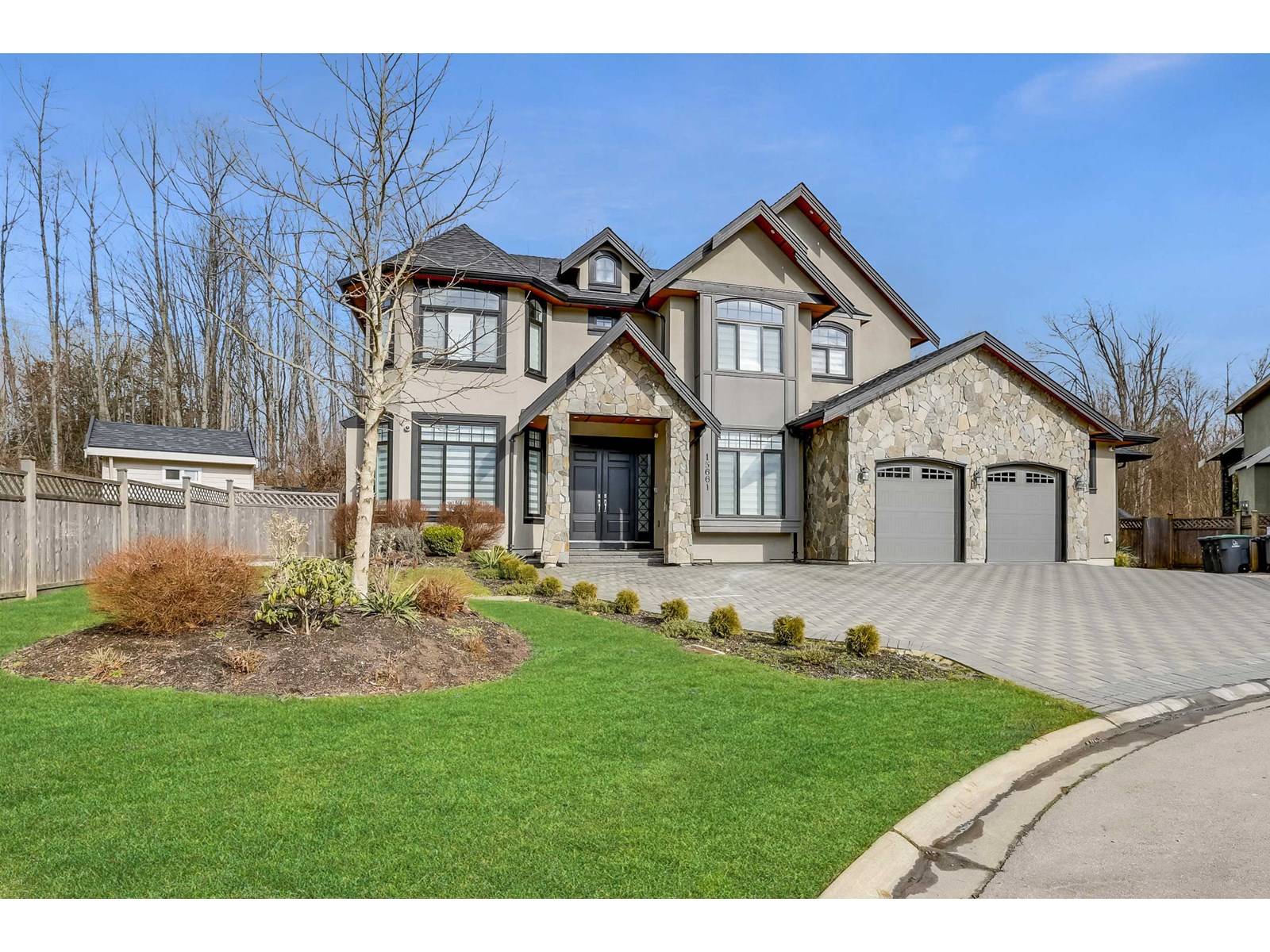 Surrey, BC V3S3P9,15661 76A AVENUE