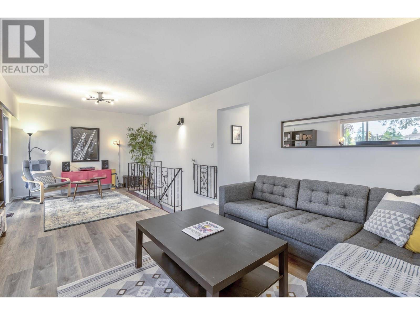 Vancouver, BC V5R1X3,3609 E 29TH AVENUE