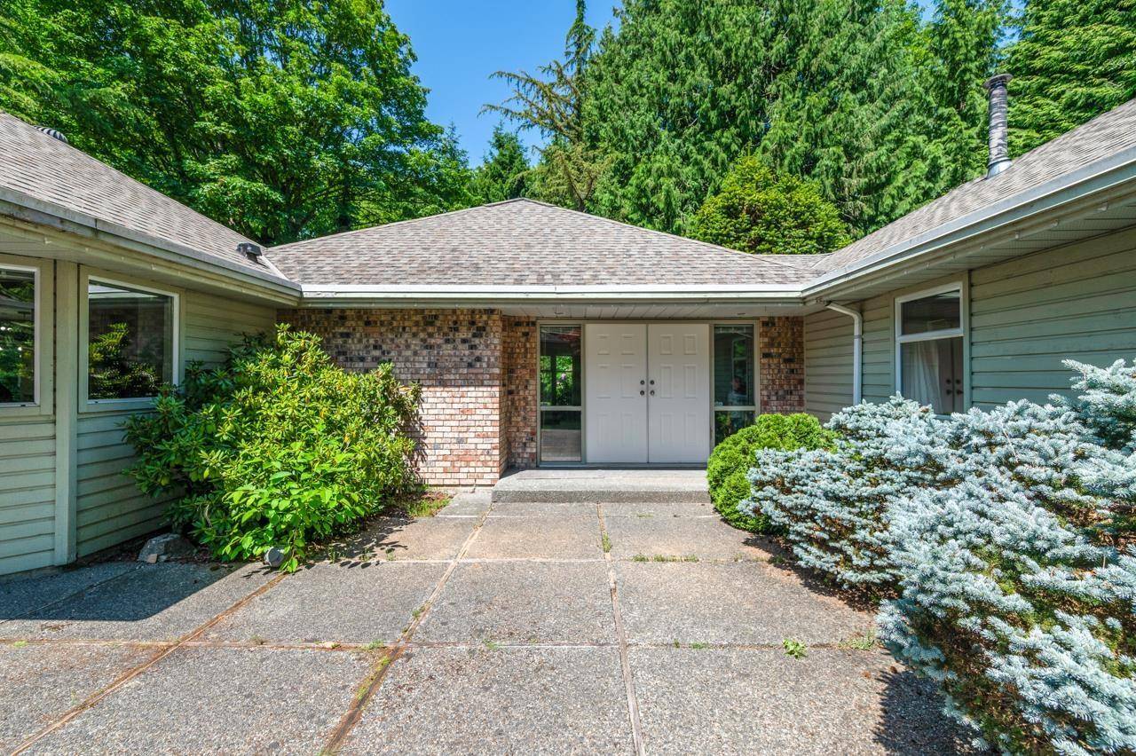 Surrey, BC V4P1Z7,13553 25 AVENUE