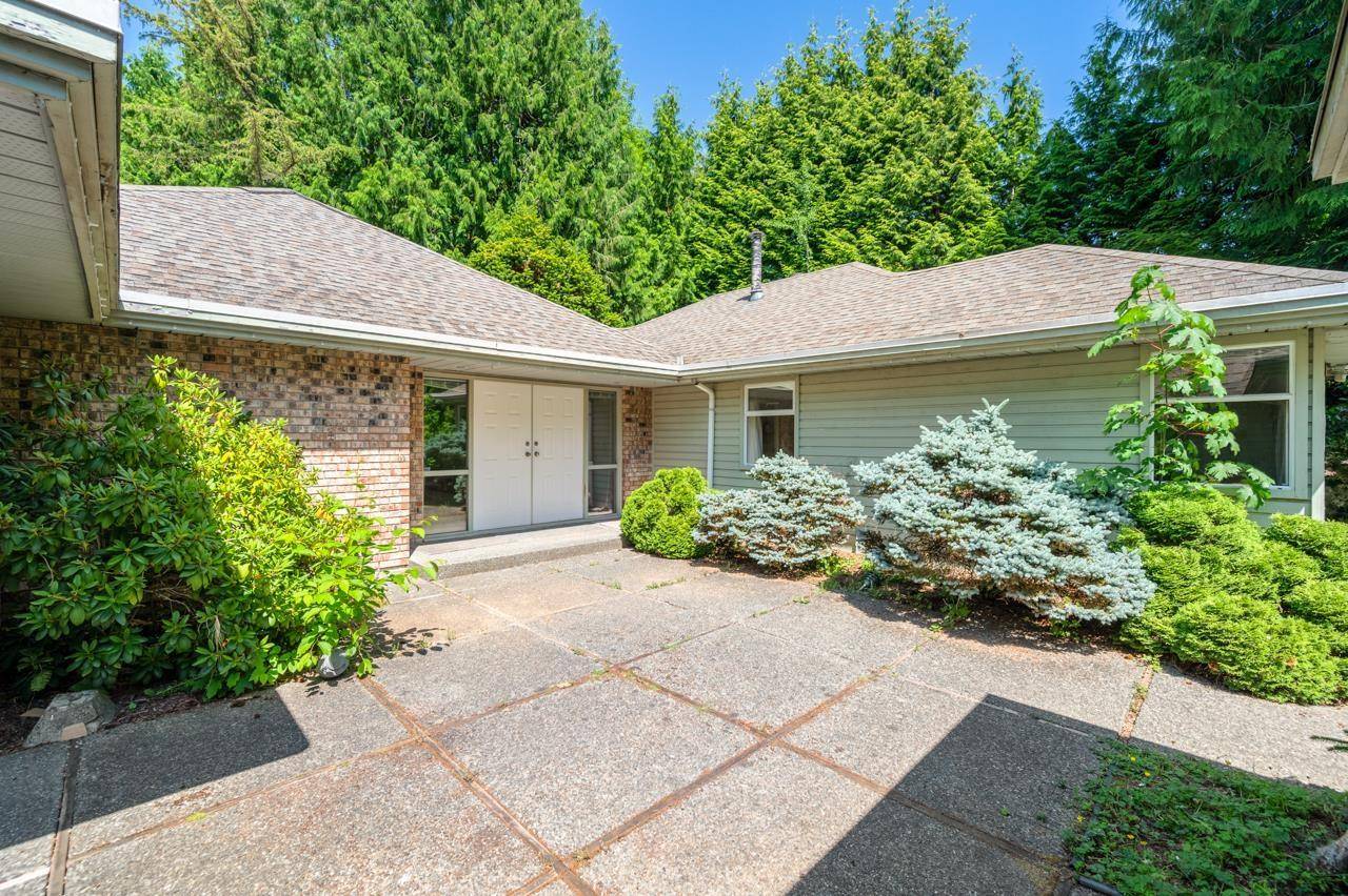 Surrey, BC V4P1Z7,13553 25 AVENUE