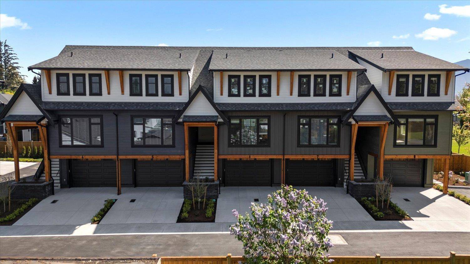 Chilliwack, BC V2P3K9,46106 RIVERSIDE DR #8