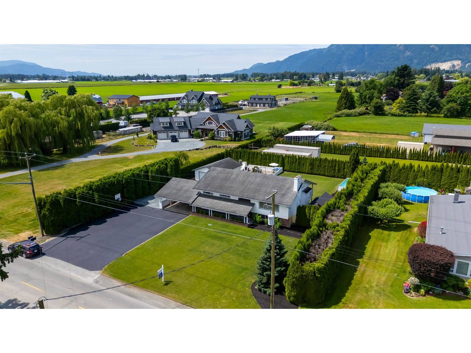 Sardis - Greendale, BC V2R4N6,6309 SUMAS PRAIRIE ROAD|Greendale