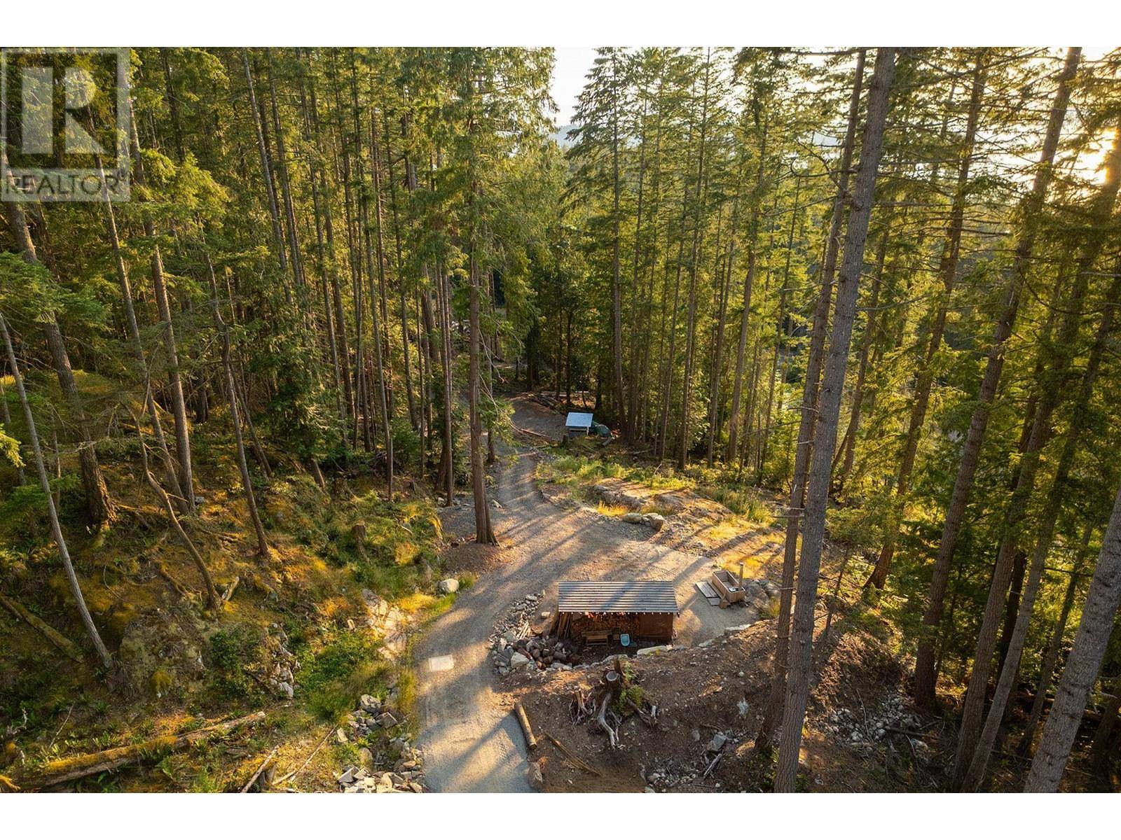 Bowen Island, BC V0N1G2,1701 JOAN AUDREY LANE