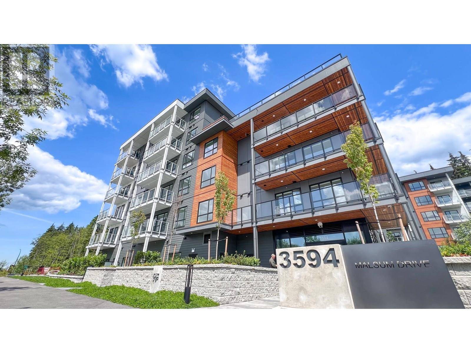 North Vancouver, BC V7G0B4,3594 MALSUM DR #422