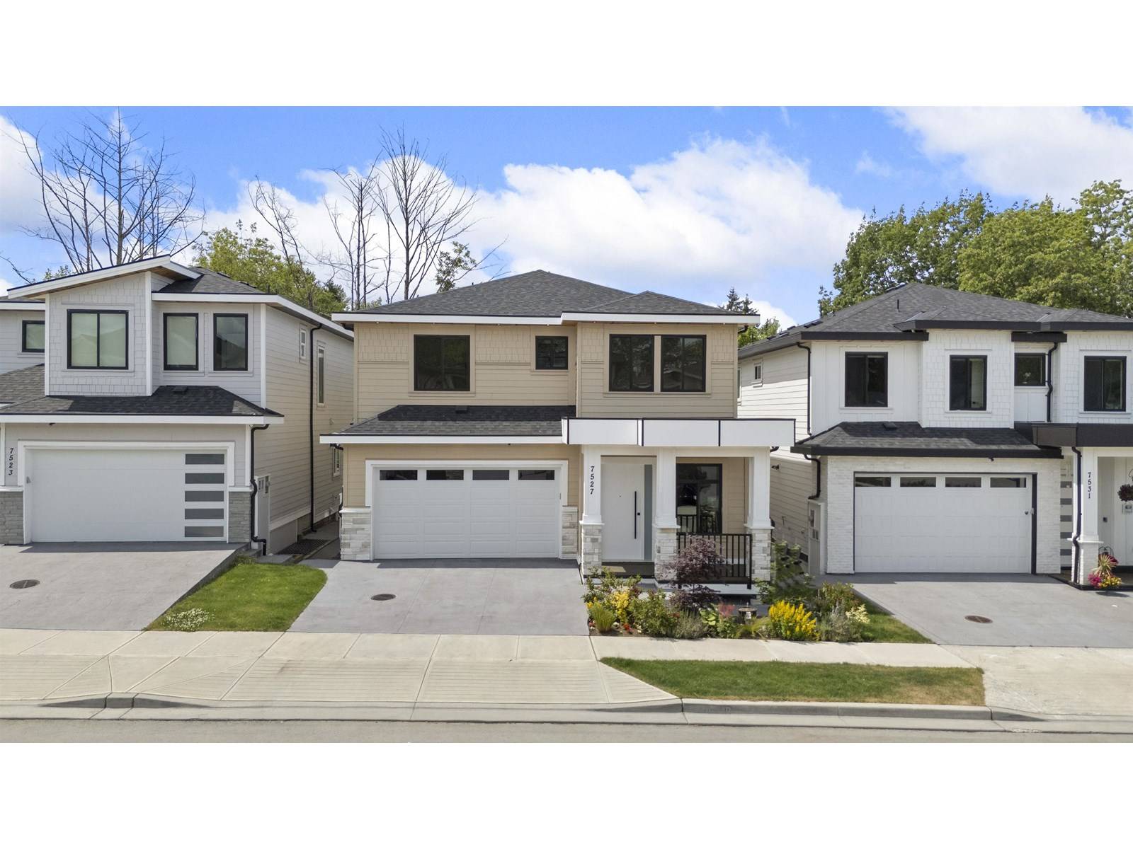 Langley, BC V2Y1V5,7527 205 STREET