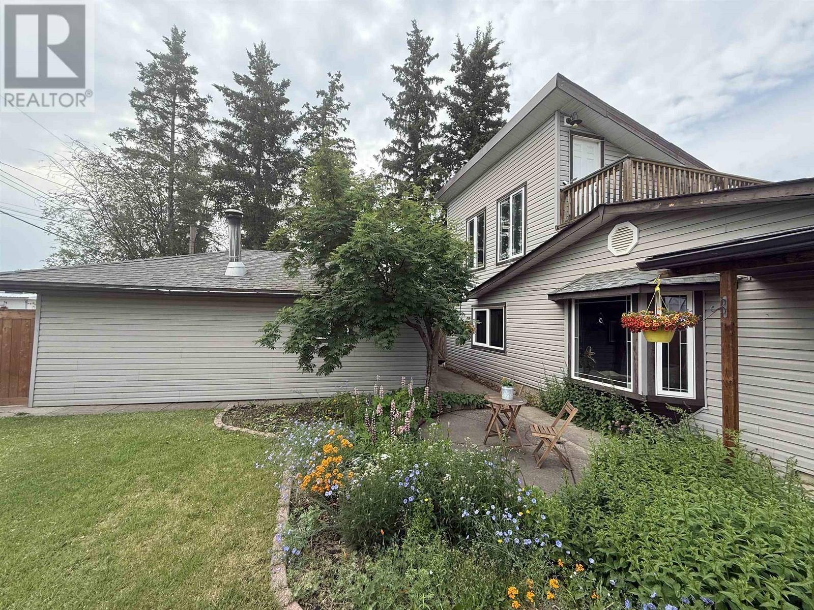 Fort St. John, BC V1J2J6,9223 104 AVENUE