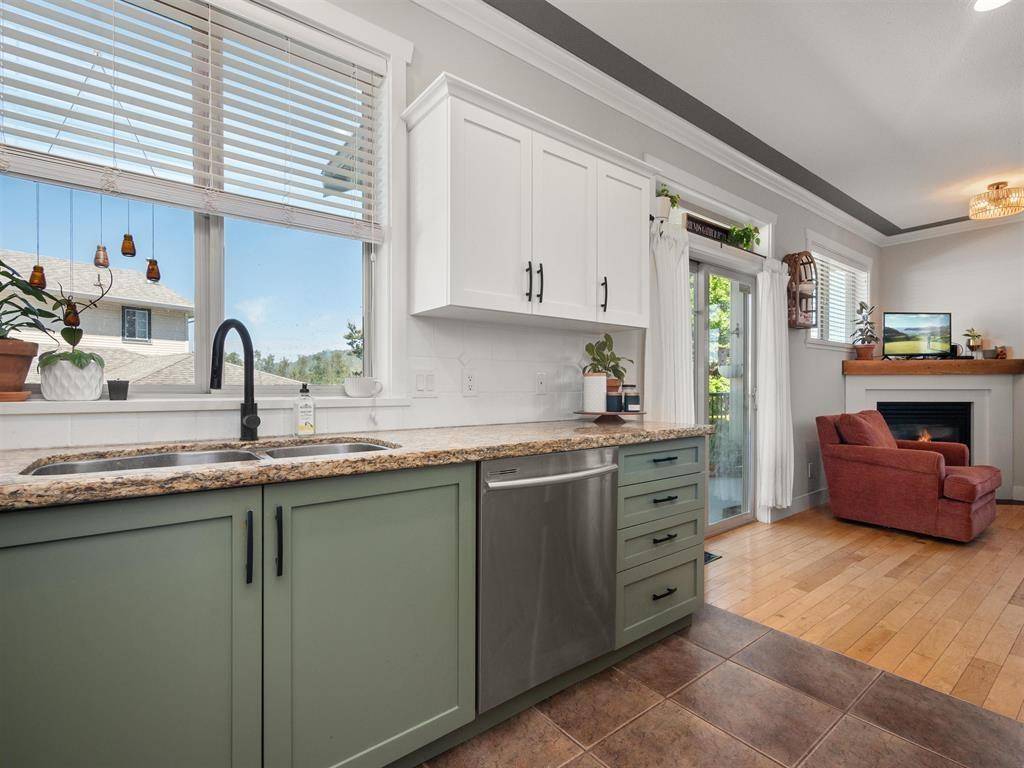 Chilliwack, BC V2R0H7,45624 STOREY AVE #1