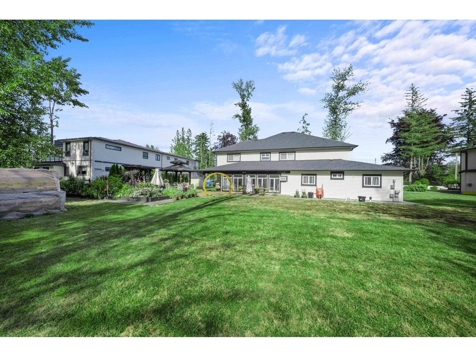 Langley, BC V4W2L5,2365 264 STREET