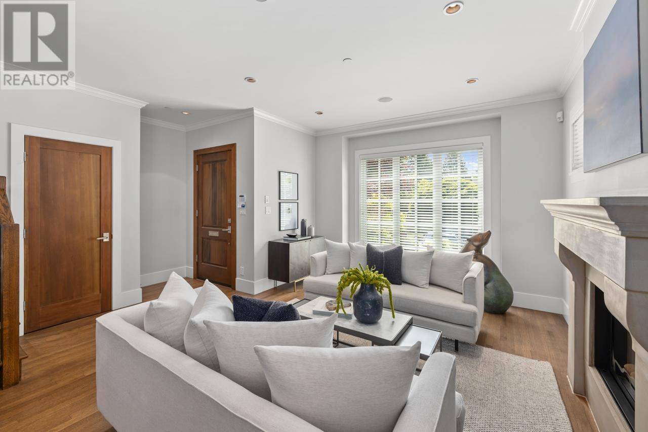 Vancouver, BC V6N3A6,3749 W 39TH AVENUE