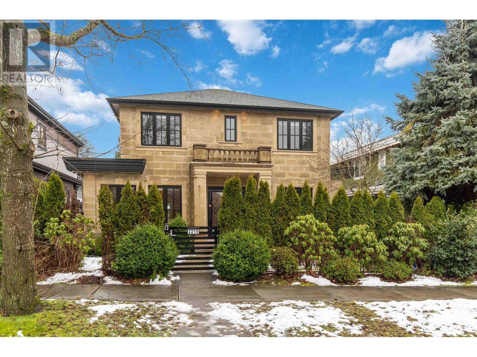 Vancouver, BC V6L1J5,2216 W 21ST AVENUE