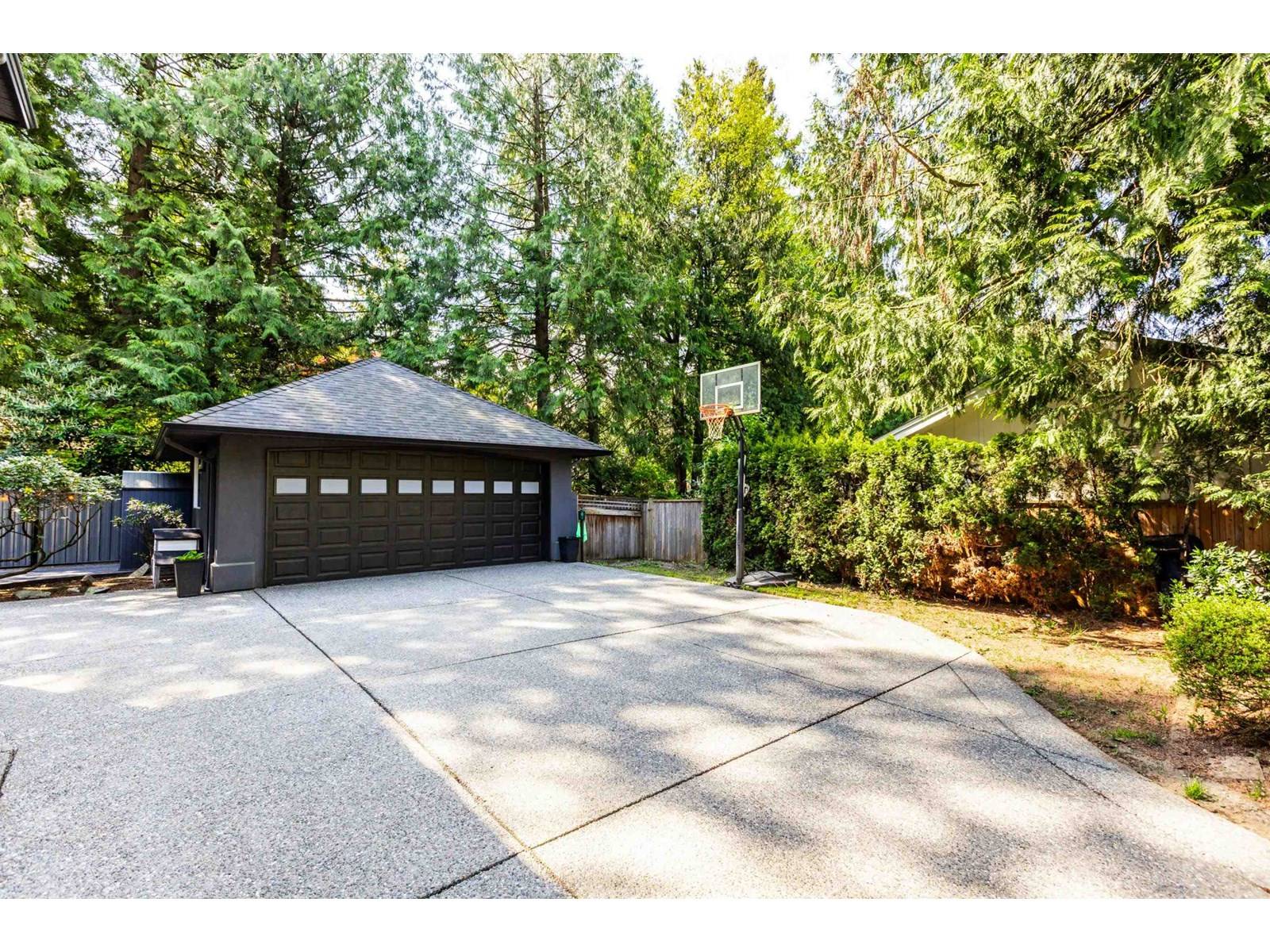 Langley, BC V3A3J8,20536 46A AVENUE