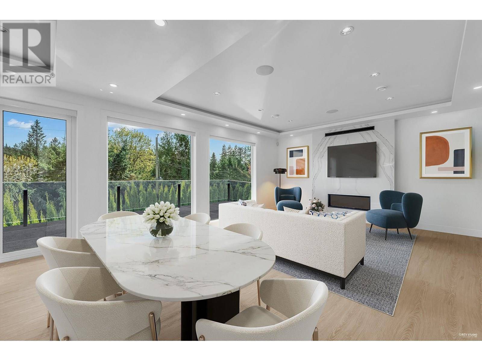 North Vancouver, BC V7R2Z8,4399 HIGHLAND BOULEVARD