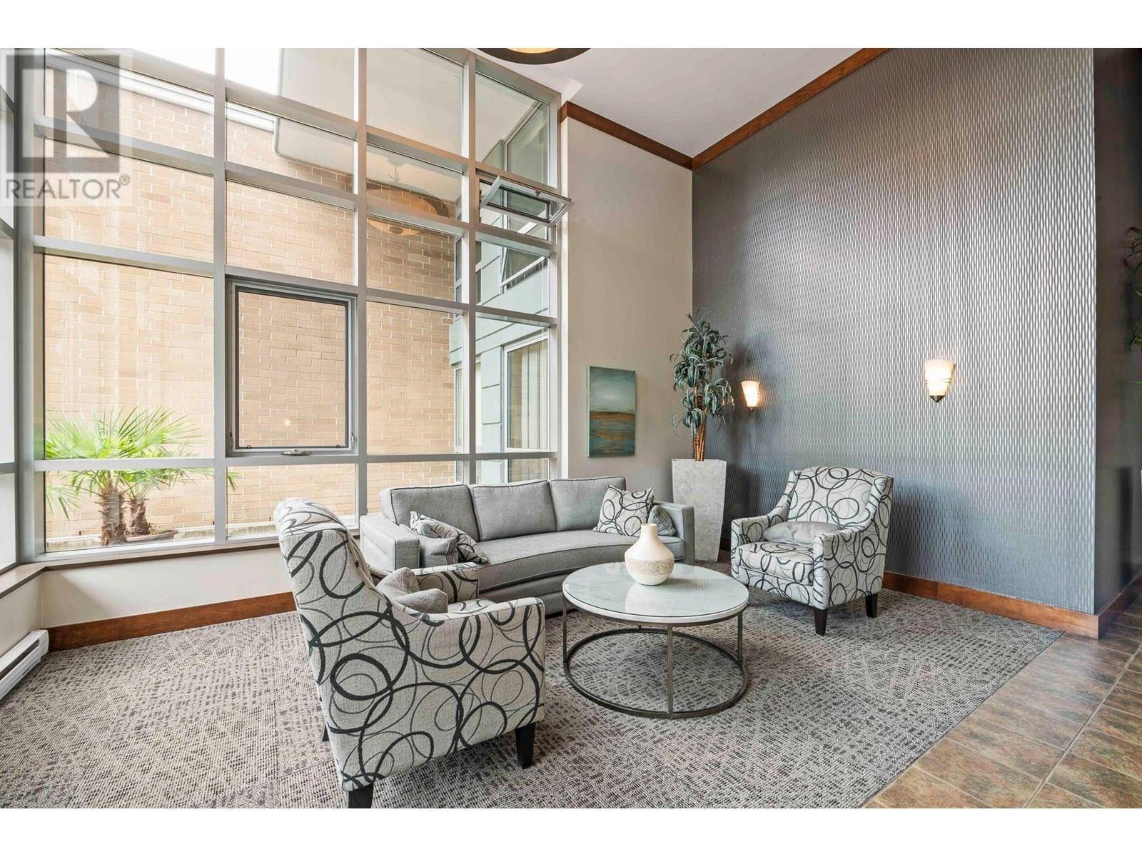 Port Moody, BC V3H5N2,290 NEWPORT DR #1006