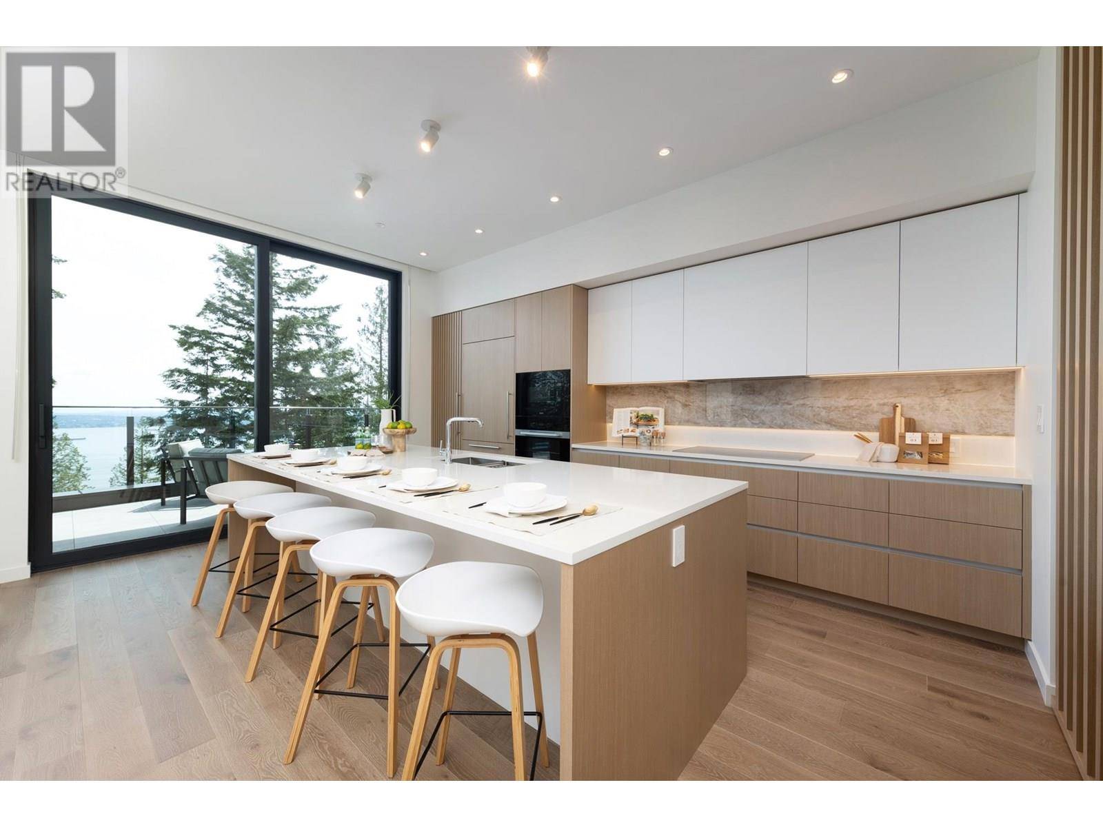 West Vancouver, BC V7S0B9,3992 UPLANDS WAY