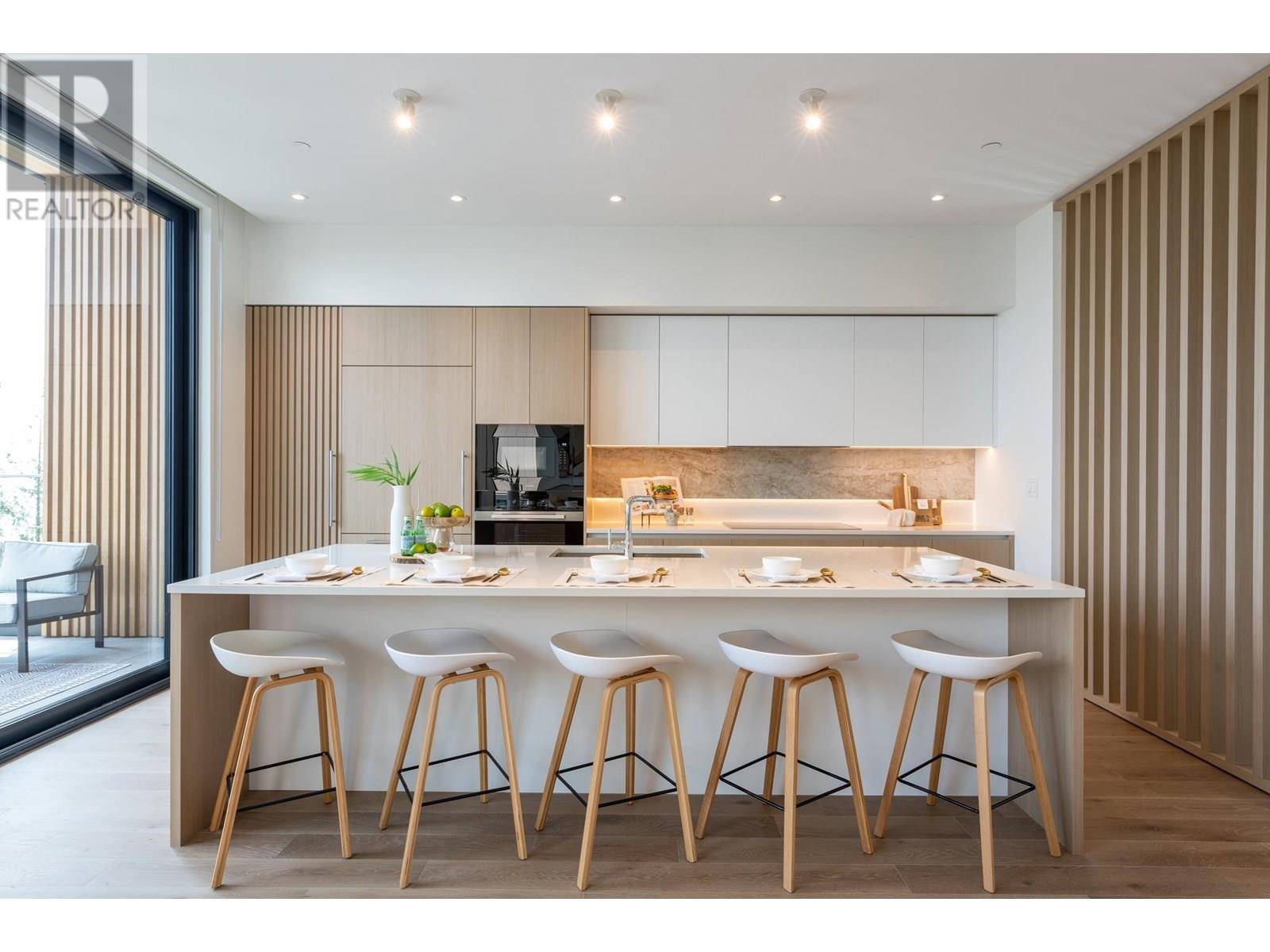 West Vancouver, BC V7S0B9,3992 UPLANDS WAY