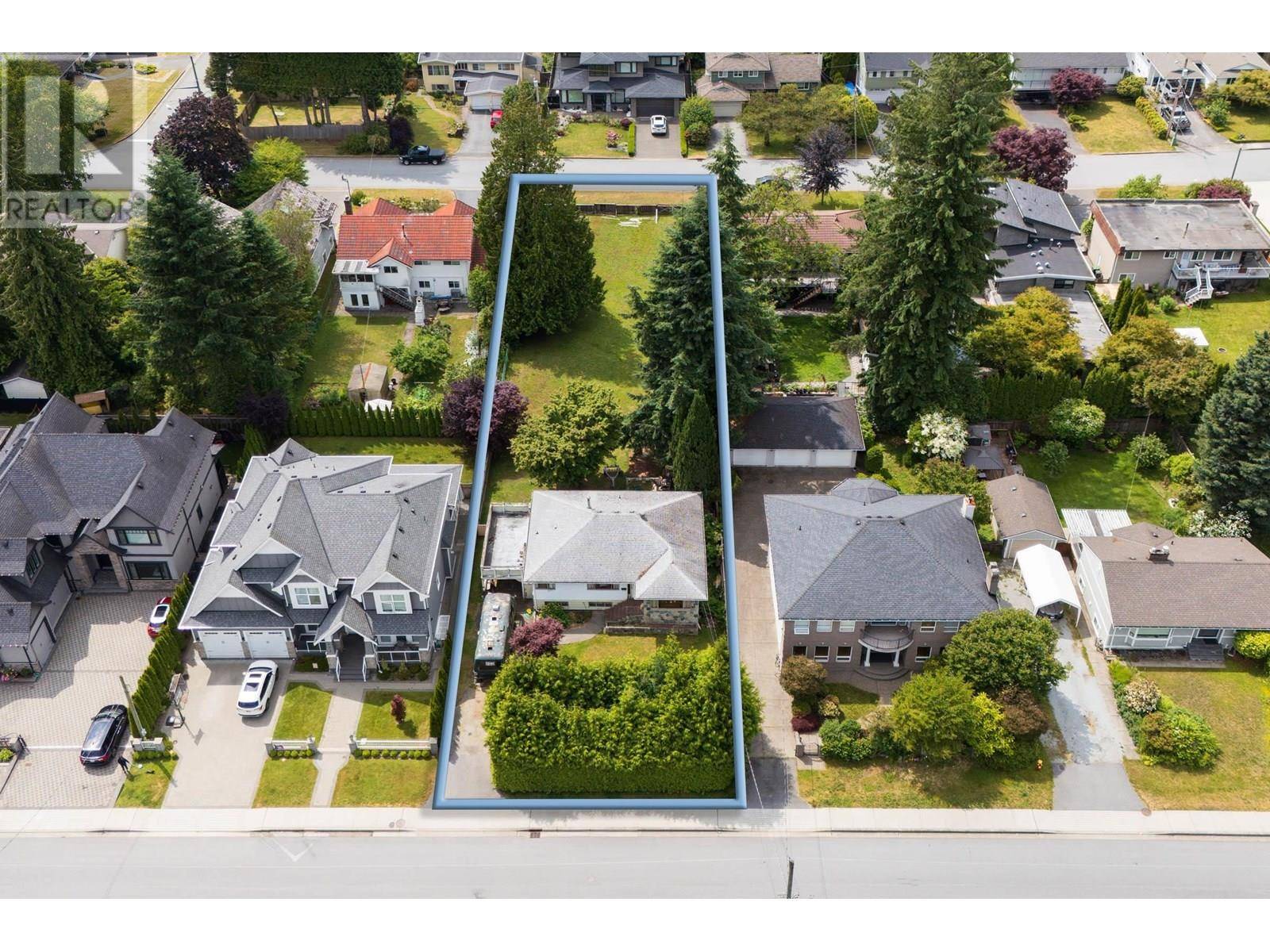 Coquitlam, BC V3J4Z2,892 MACINTOSH STREET