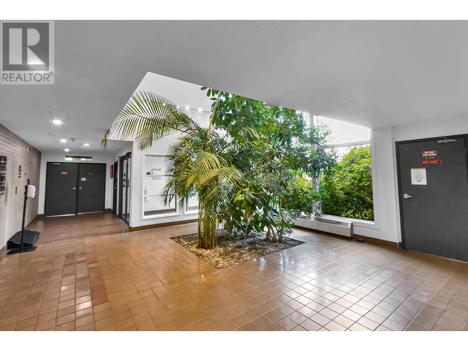 Prince George, BC V2N4L5,3033 OSPIKA BLVD #212